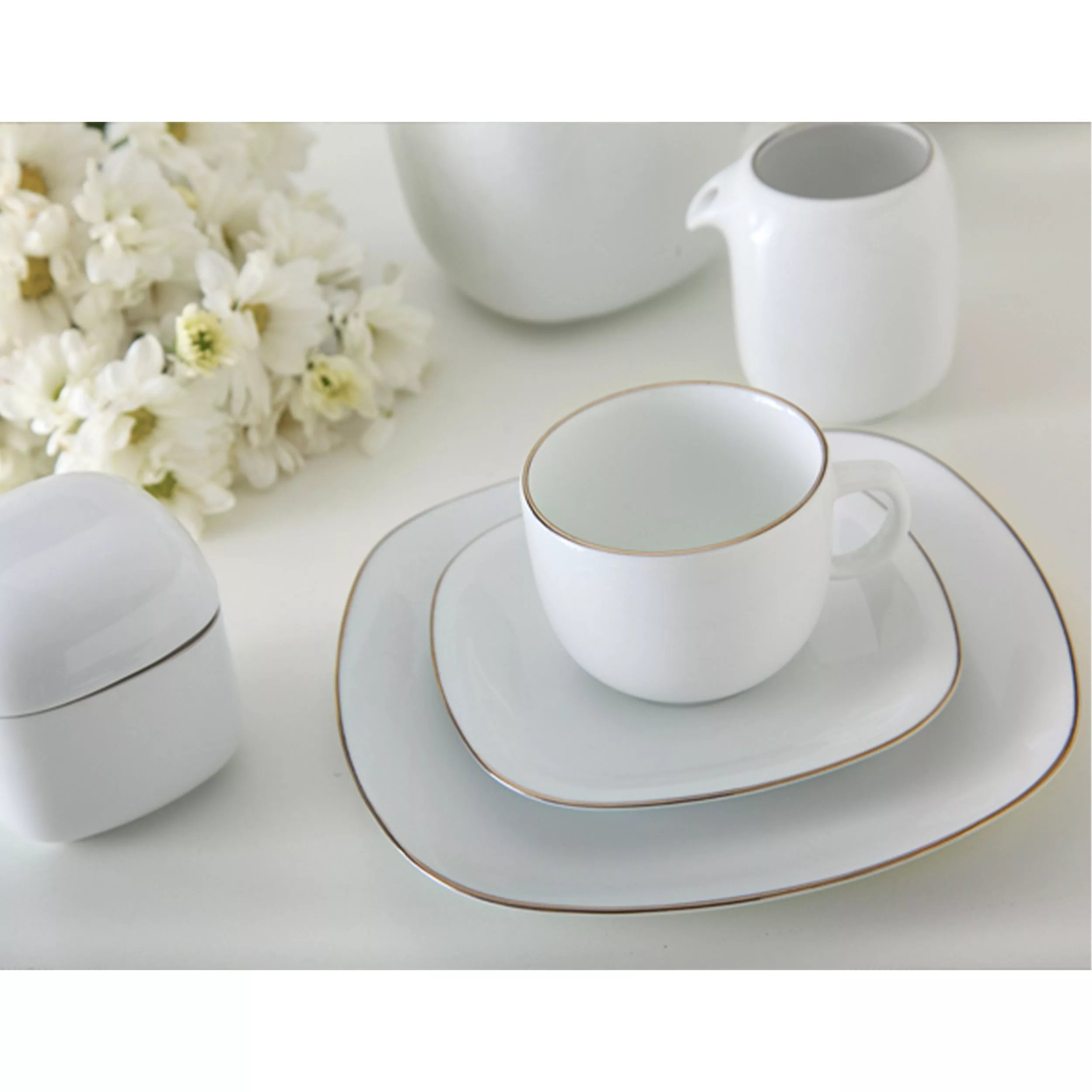 سرویس 27 پارچه چینی زرین ایران سری کواترو مدل Zarin درجه عالی