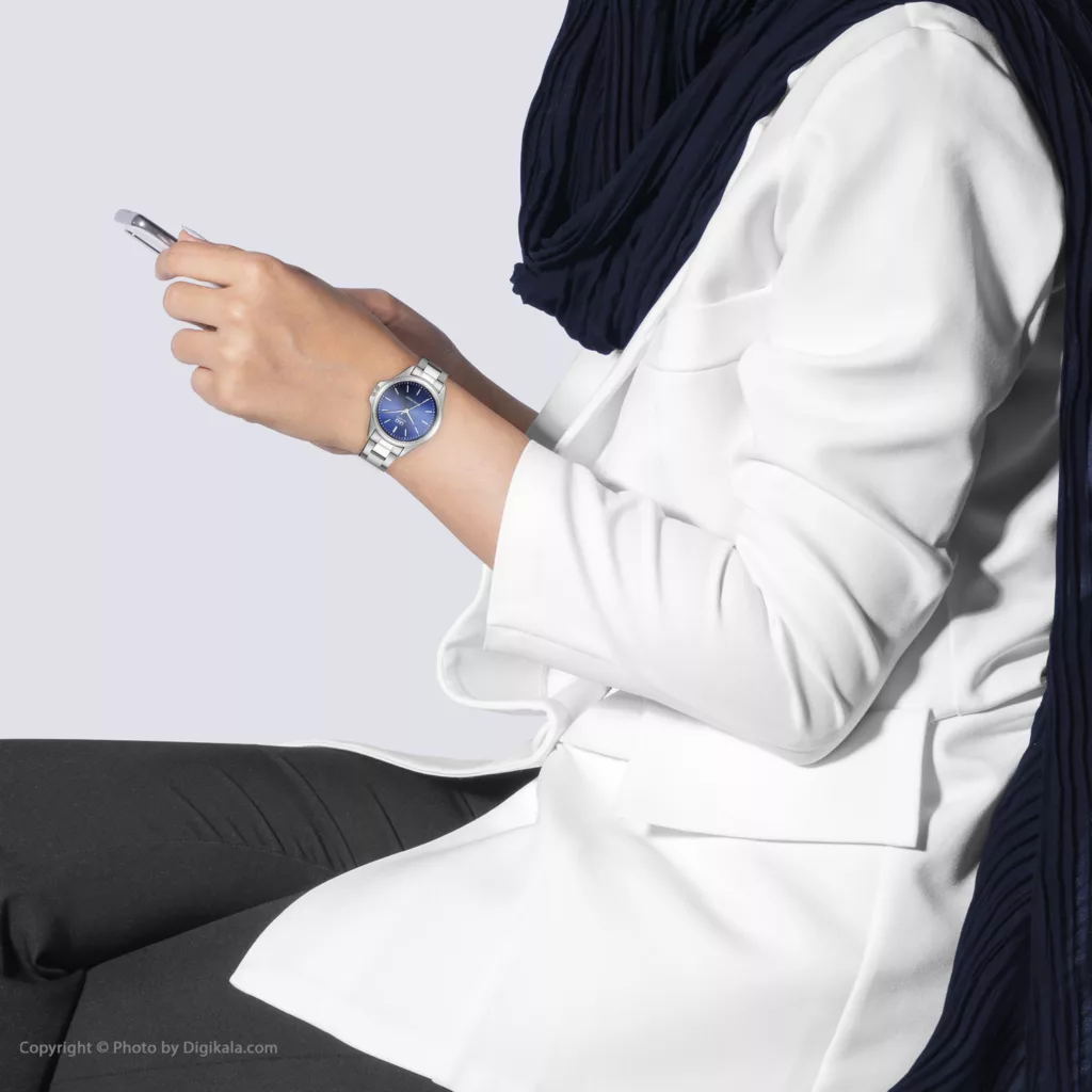 ساعت مچی عقربه ای زنانه کیو اند کیو مدل qa07j202y