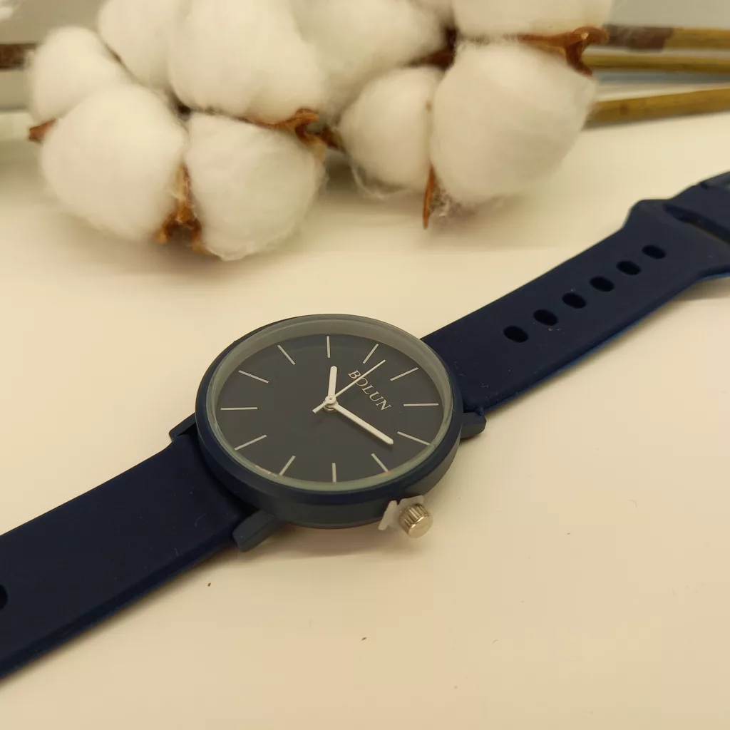 ساعت مچی عقربه‌ای زنانه کد M03