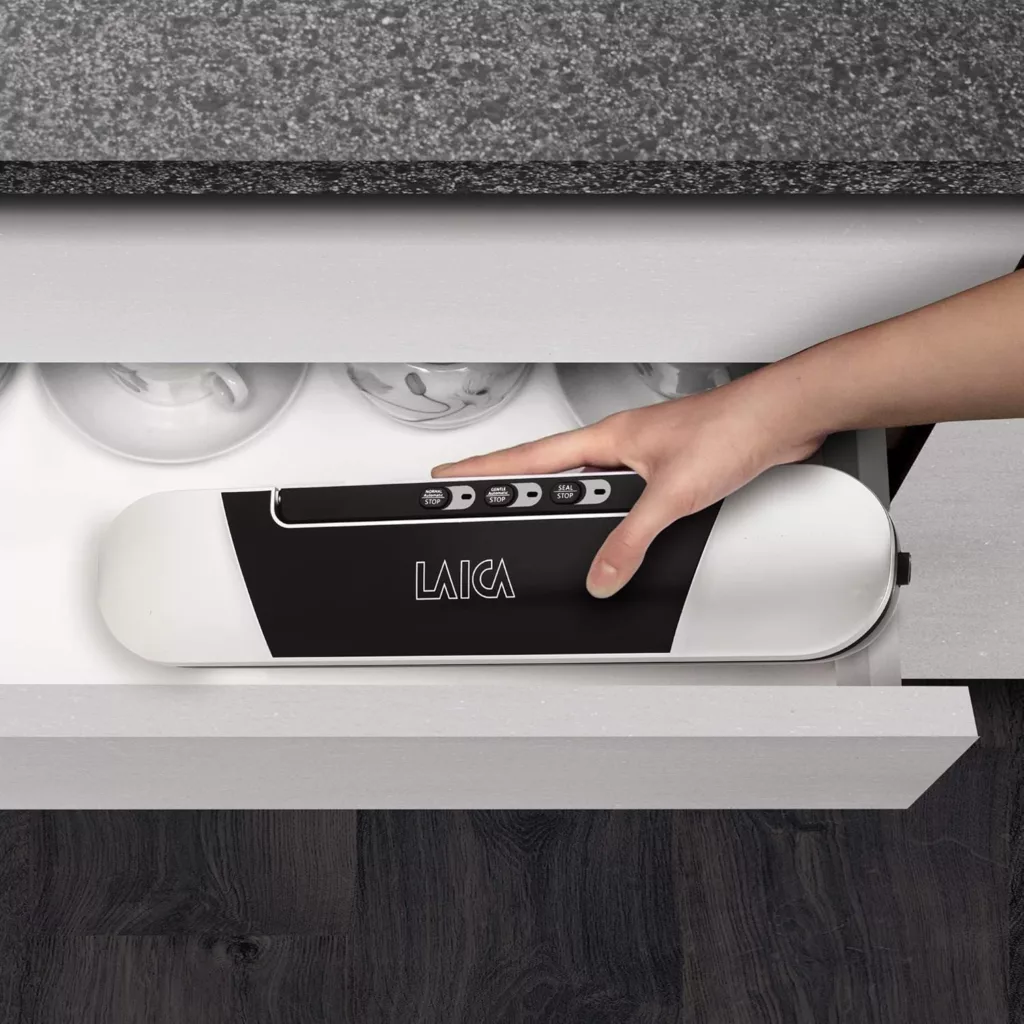 دستگاه وکیوم لایکا مدل VT3205