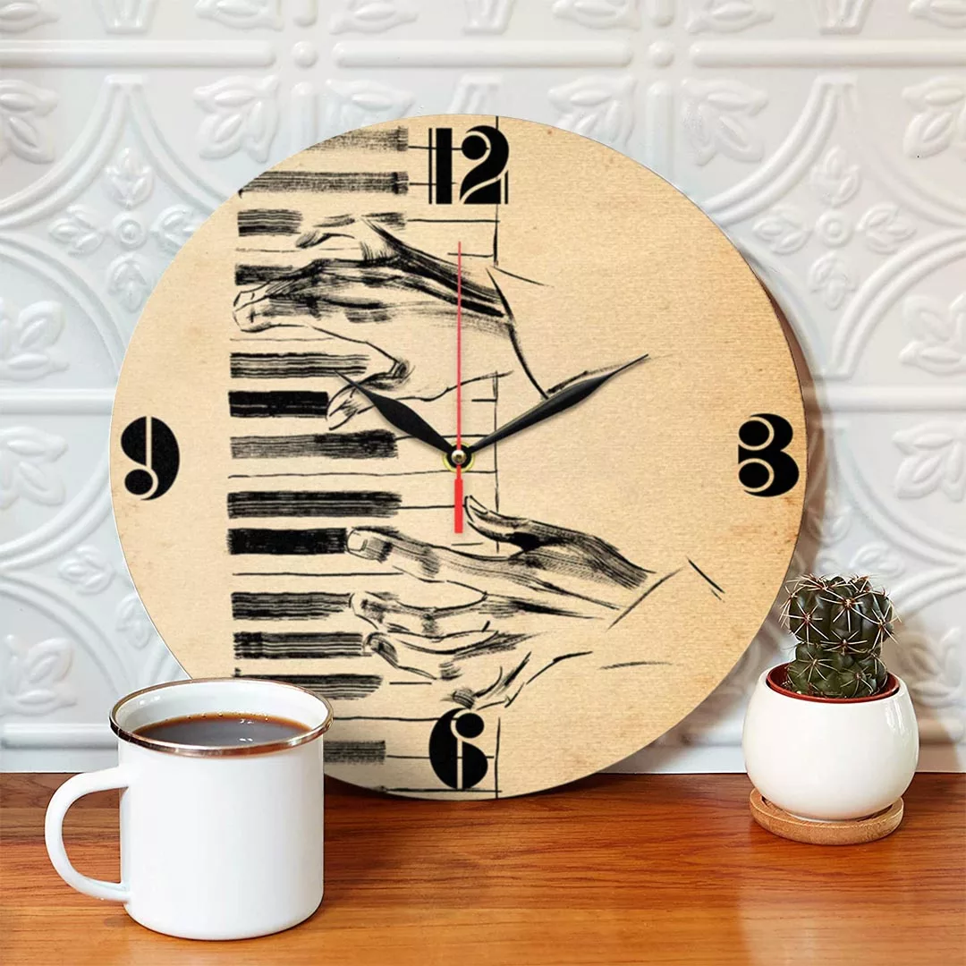 ساعت دیواری طرح موسیقی و نوازنده پیانو کد 1371