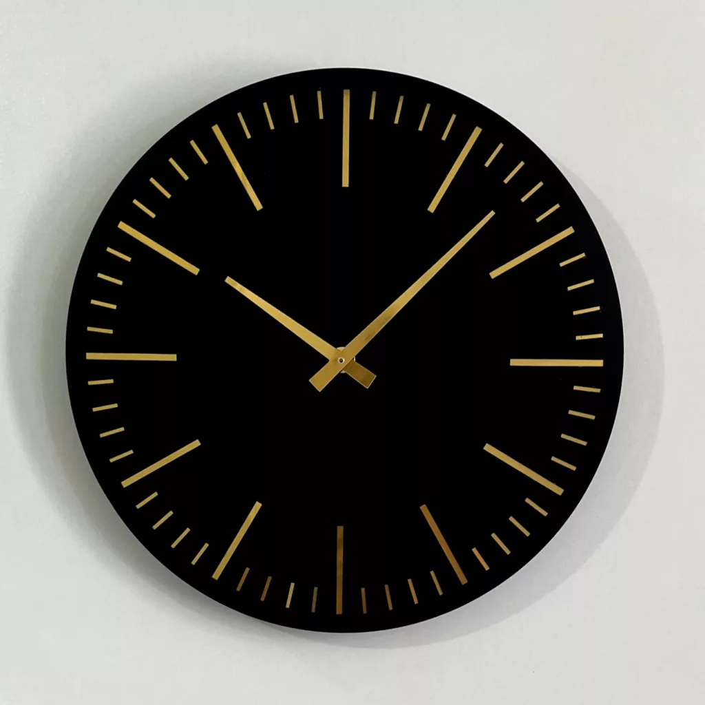 ساعت دیواری مدل  3330