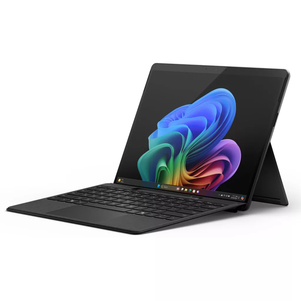 تبلت 13 اینچی مایکروسافت مدل Surface Pro 11-Snapdragon X Elite OLED ظرفیت 1 ترابایت و رم 16 گیگابایت به همراه کیبورد Surface Pro Copilot و قلم Slim Pen 2