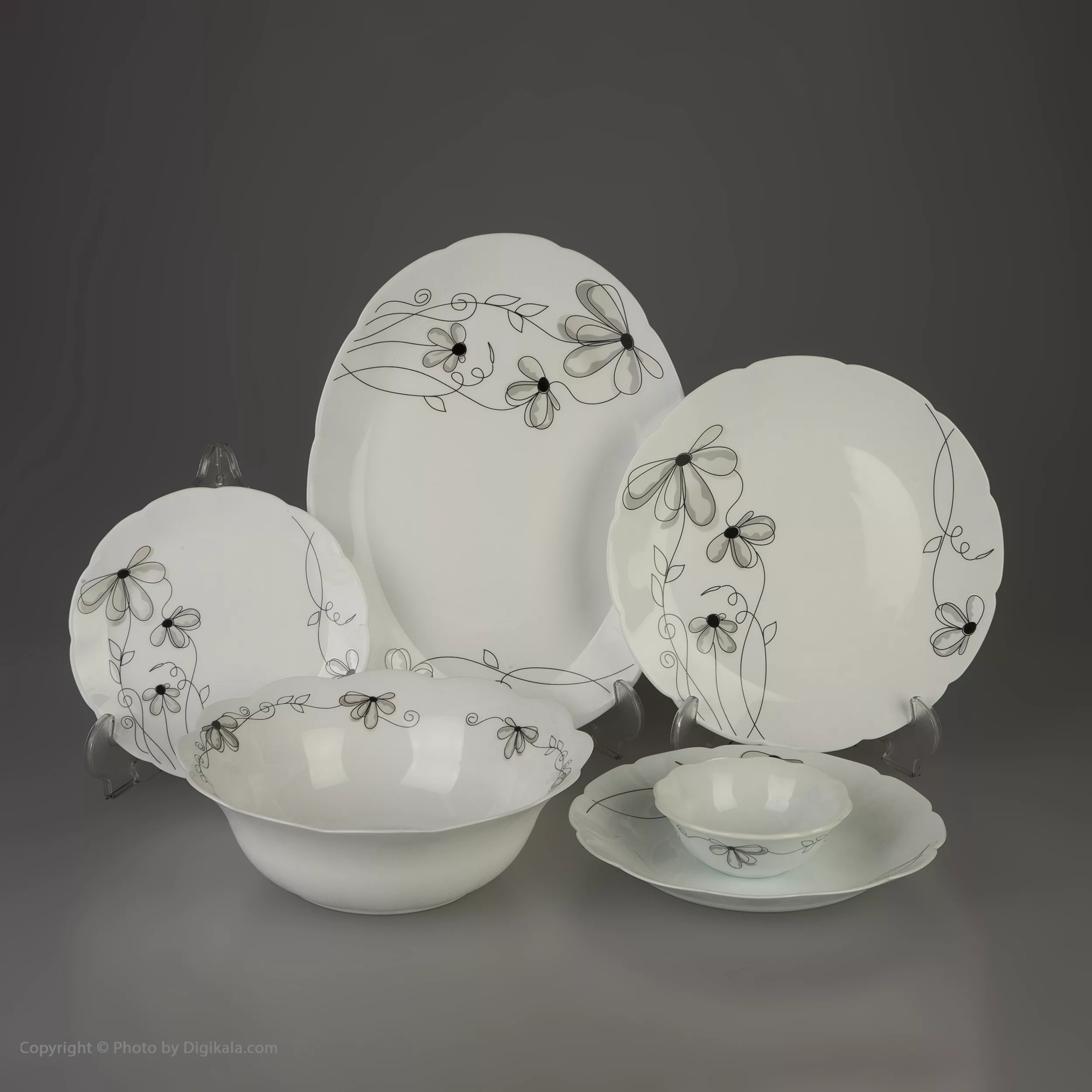 سرویس غذا خوری 26 پارچه دسینی مدل شارلوت
