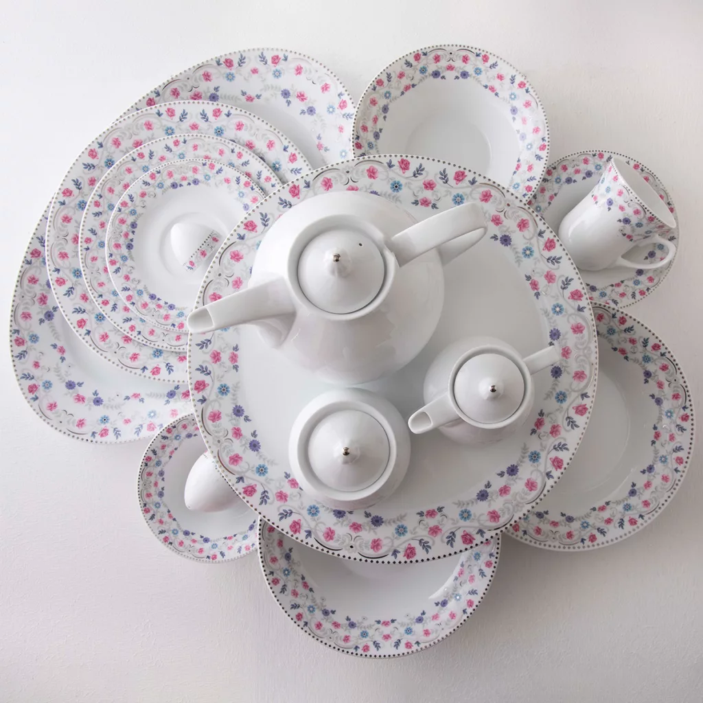 سرویس غذاخوری 81 پارچه چینی زرین ایران مدل شهرزاد باغستان درجه عالی