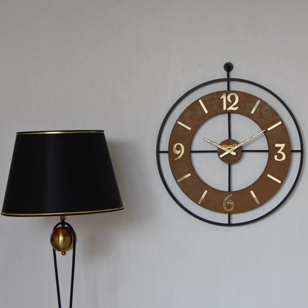 ساعت دیواری سانلی مدل فلزی‌ چرمی کد 1441