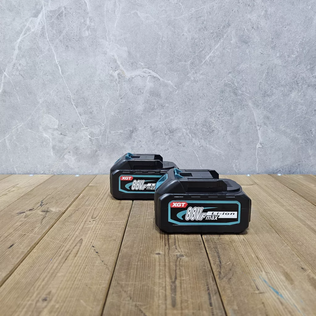 دستگاه دمنده شارژی صنعتی باس مدل 88VFmax