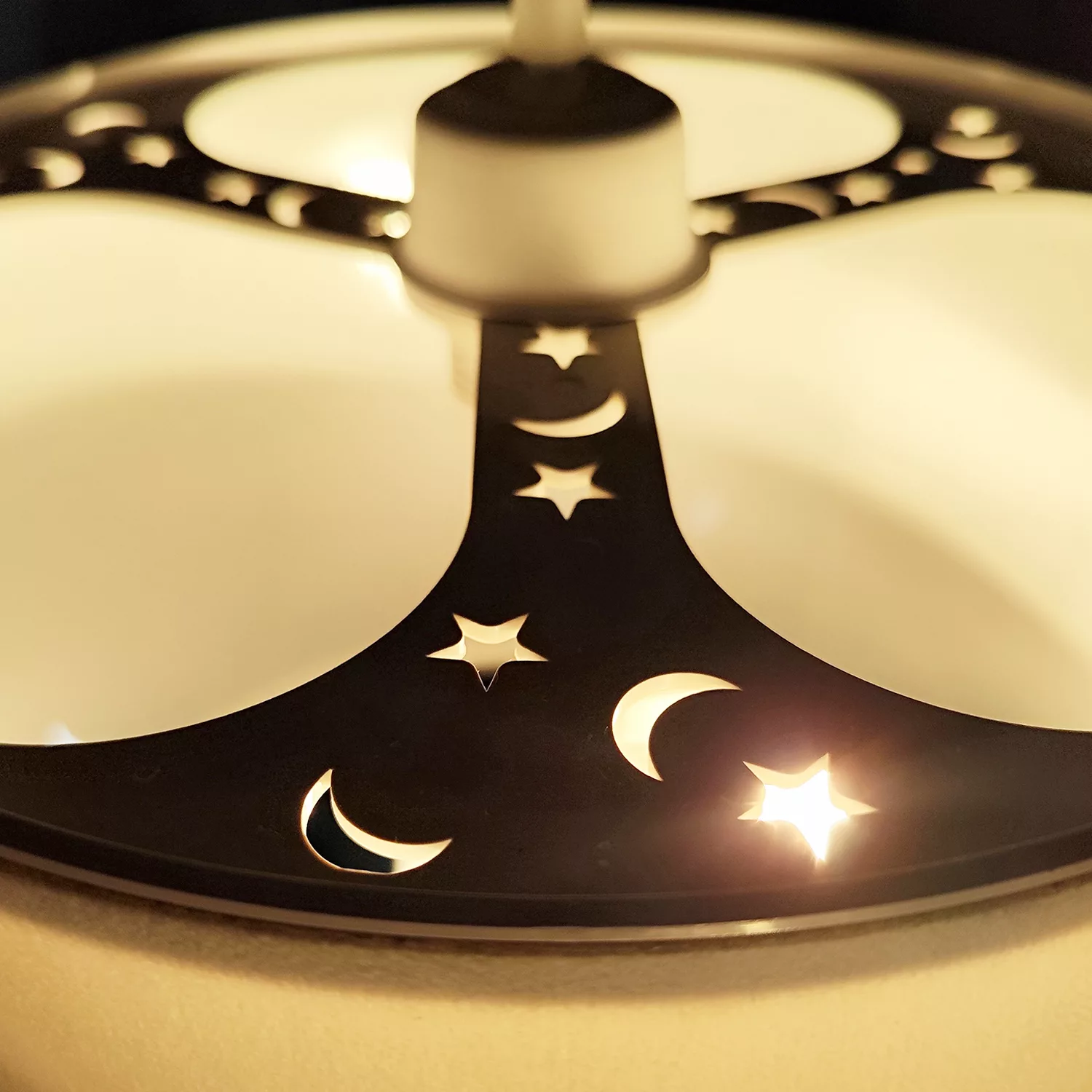 آباژور رومیزی کودک مامز کیوتی مدل A64