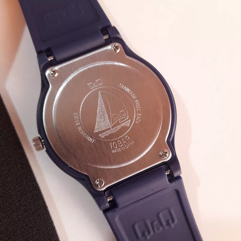 ساعت مچی عقربه ای زنانه کوارتز کیو اند کیو مدل V06A_003VY