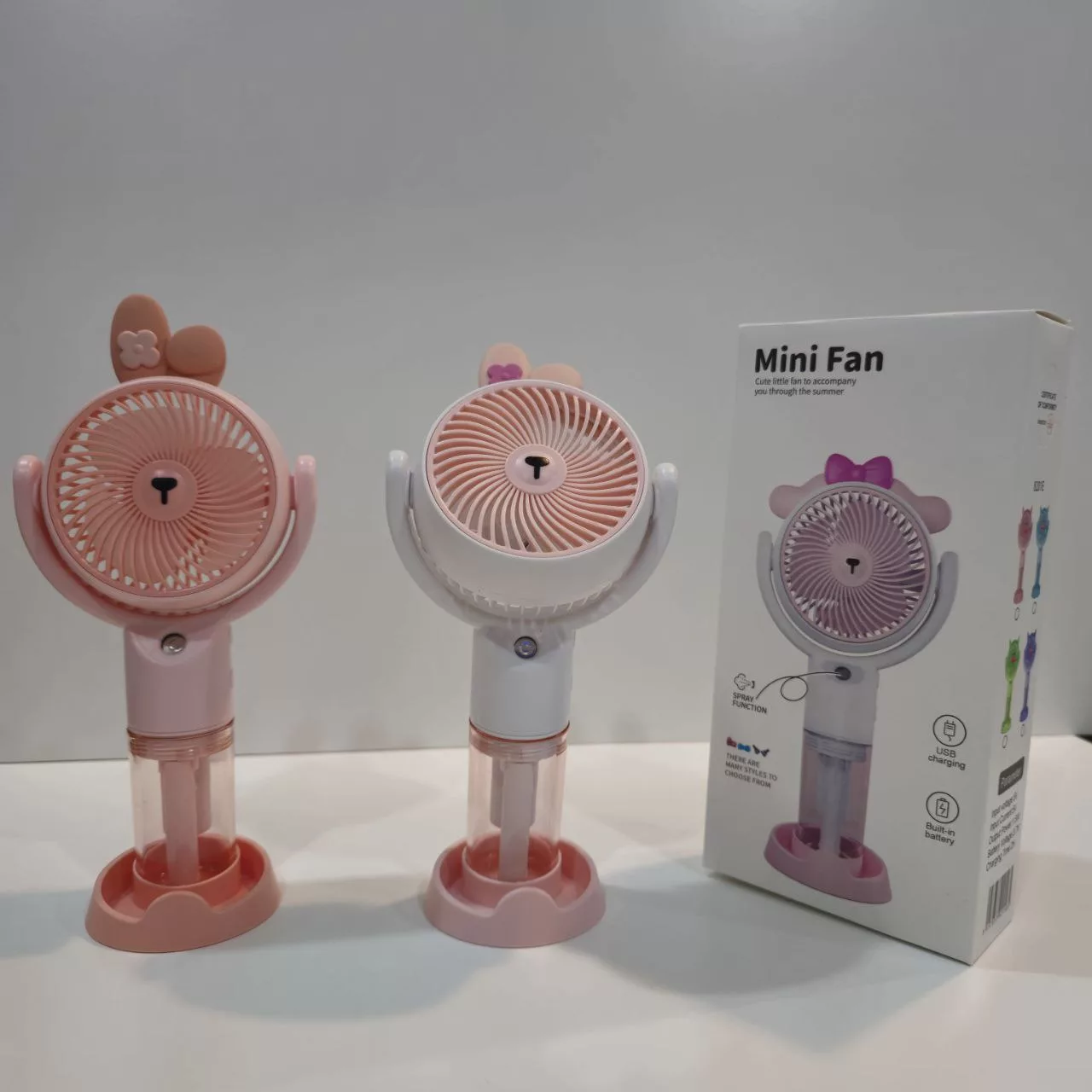 پنکه شارژی مدل مه پاش ظرفیت 400 میلی آمپر ساعت