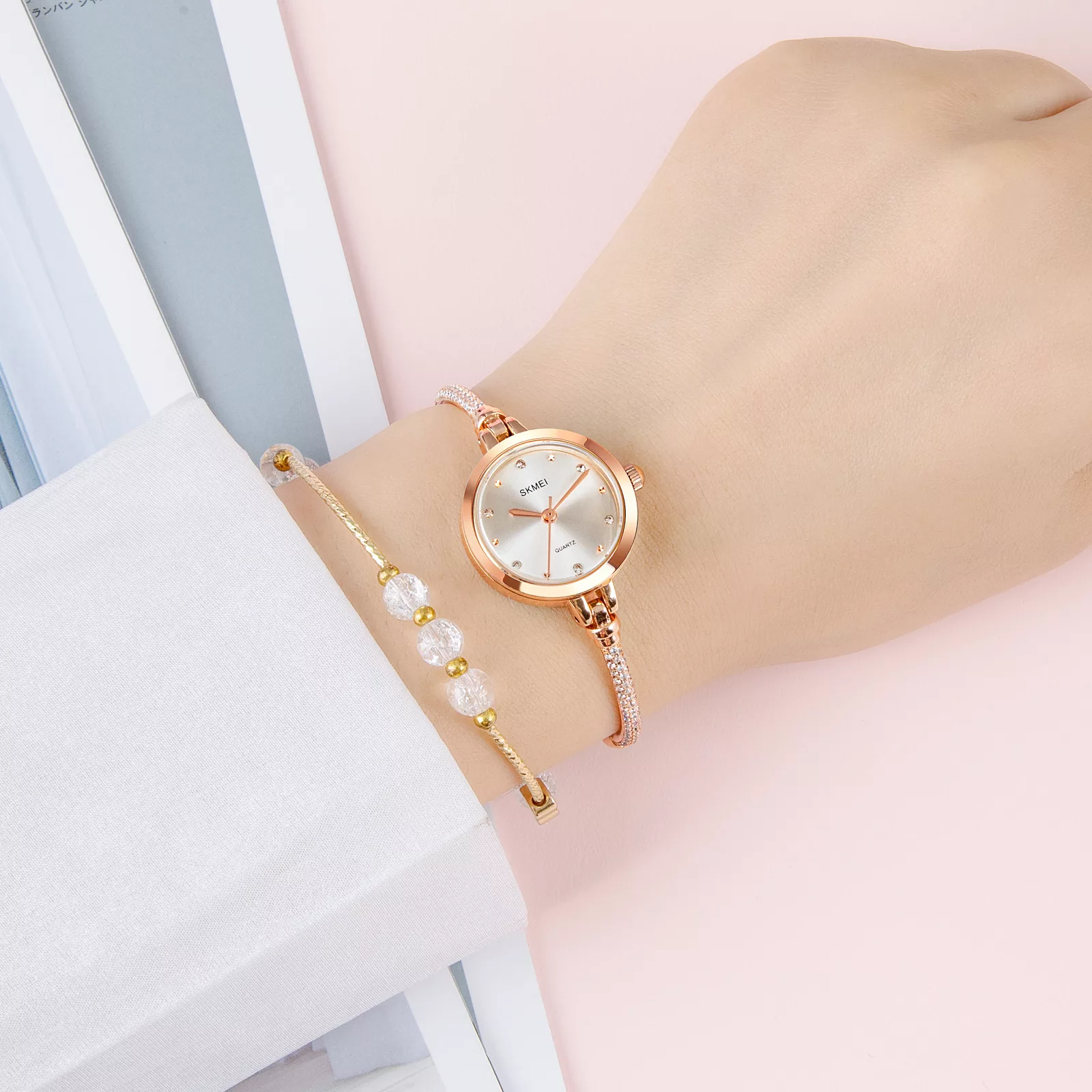 ساعت مچی عقربه ای زنانه اسکمی مدل 1805g