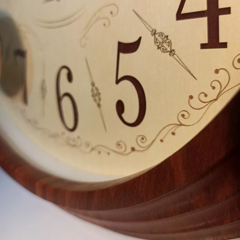 ساعت دیواری شوبرت مدل 5186