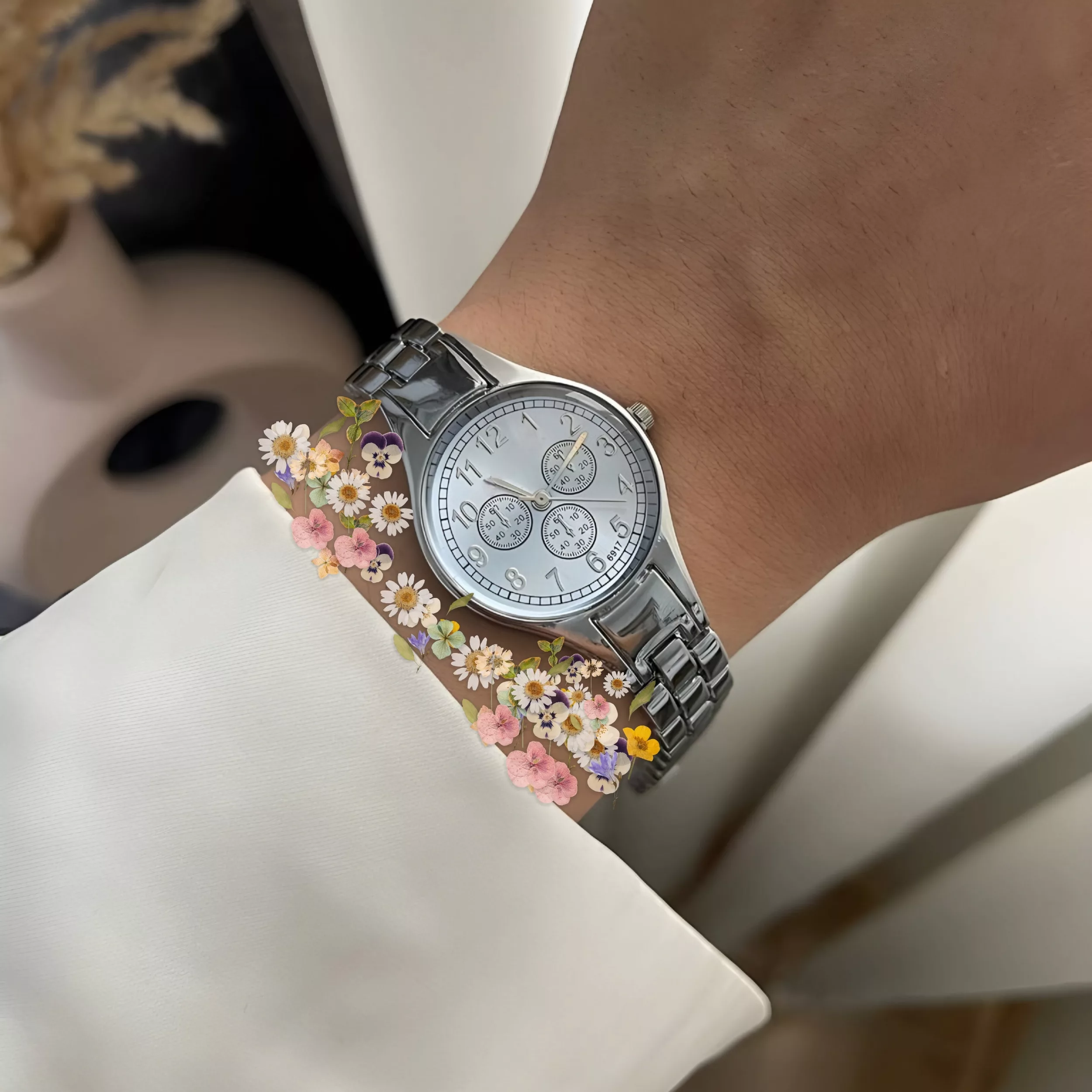 ساعت مچی عقربه‌ای کوارتز زنانه مدل کلاسیک لوکس تک موتوره بند دستبندی کد ۲