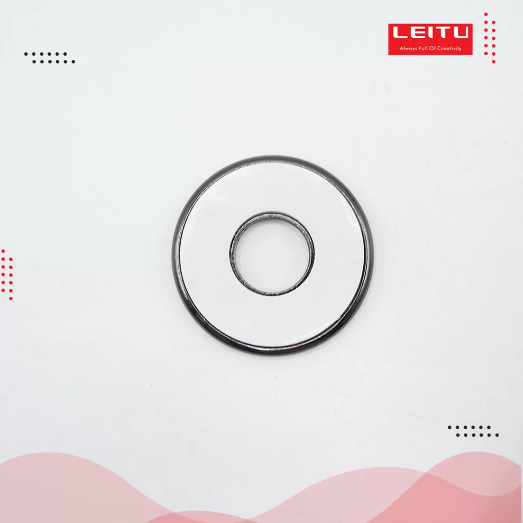 پایه نگهدارنده گوشی موبایل و تبلت لیتو مدل LR-32