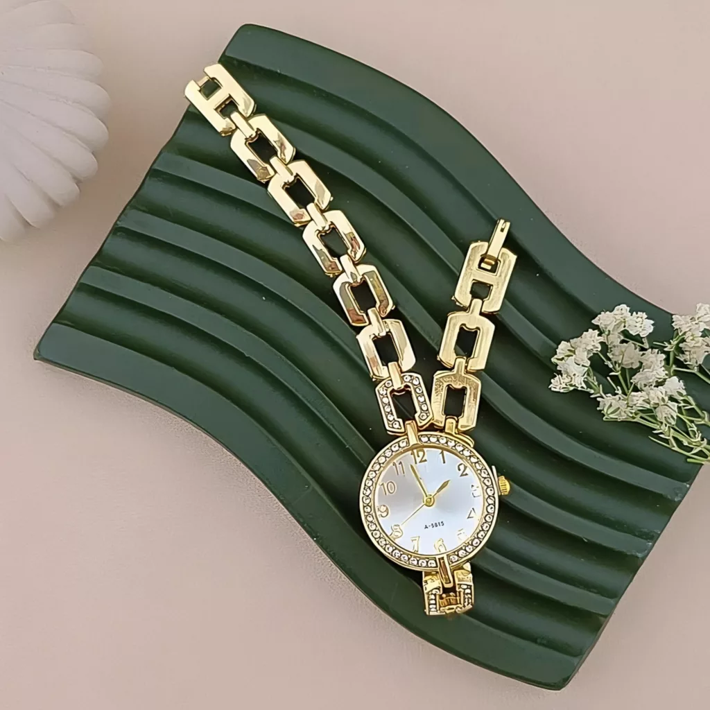 ساعت مچی عقربه‌ای کوارتز زنانه مدل لوکس بند دستبندی کد ۱.۲