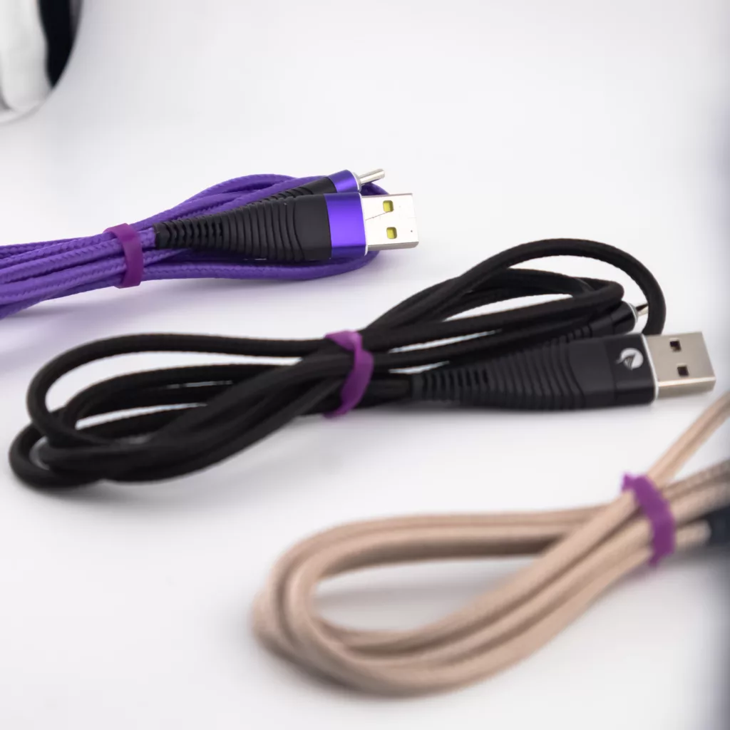 کابل تبدیل USB به لایتنینگ شی کاریزما مدل MITRA طول 1.2 متر