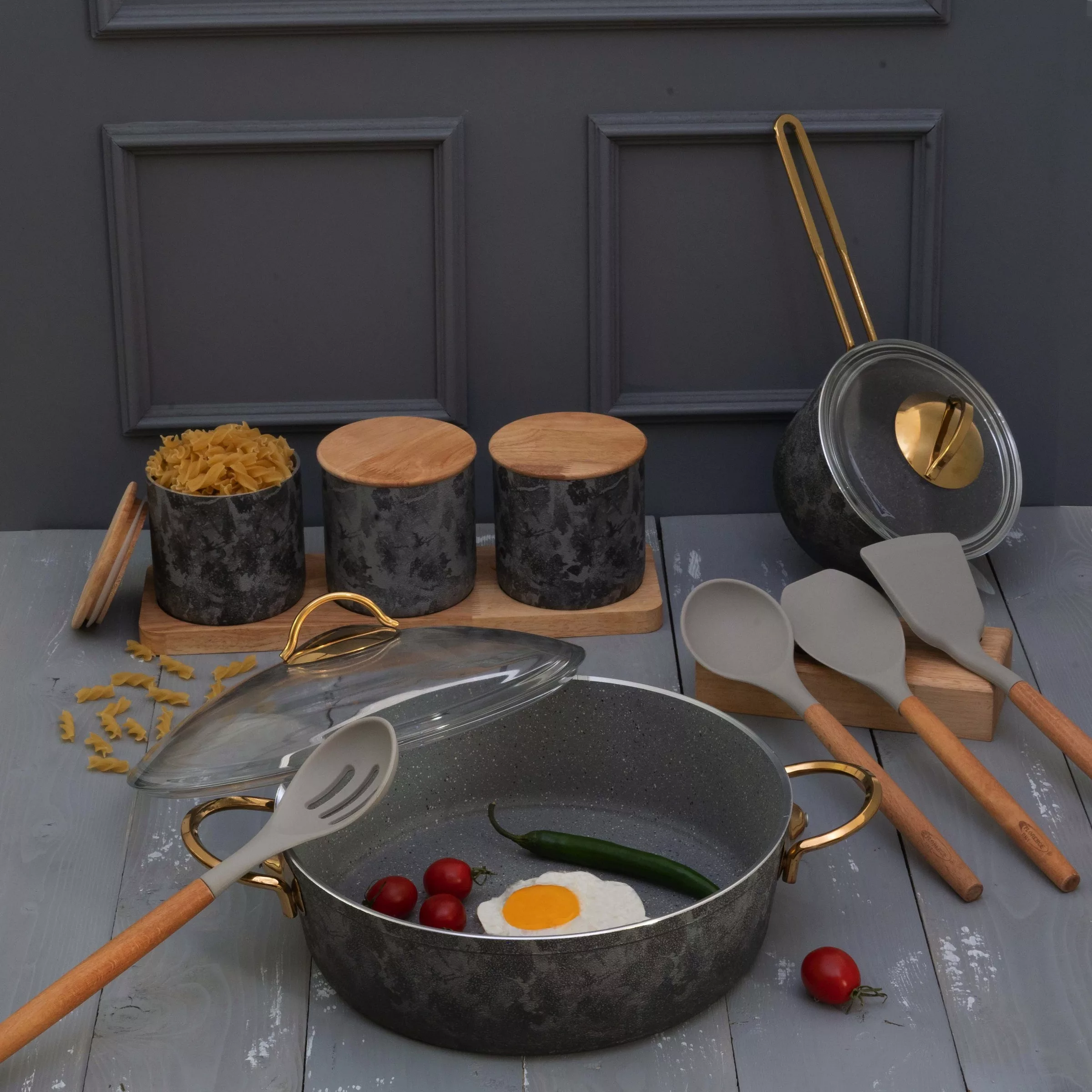 سرویس پخت و پز 26 پارچه وون مدل CARLO BTON