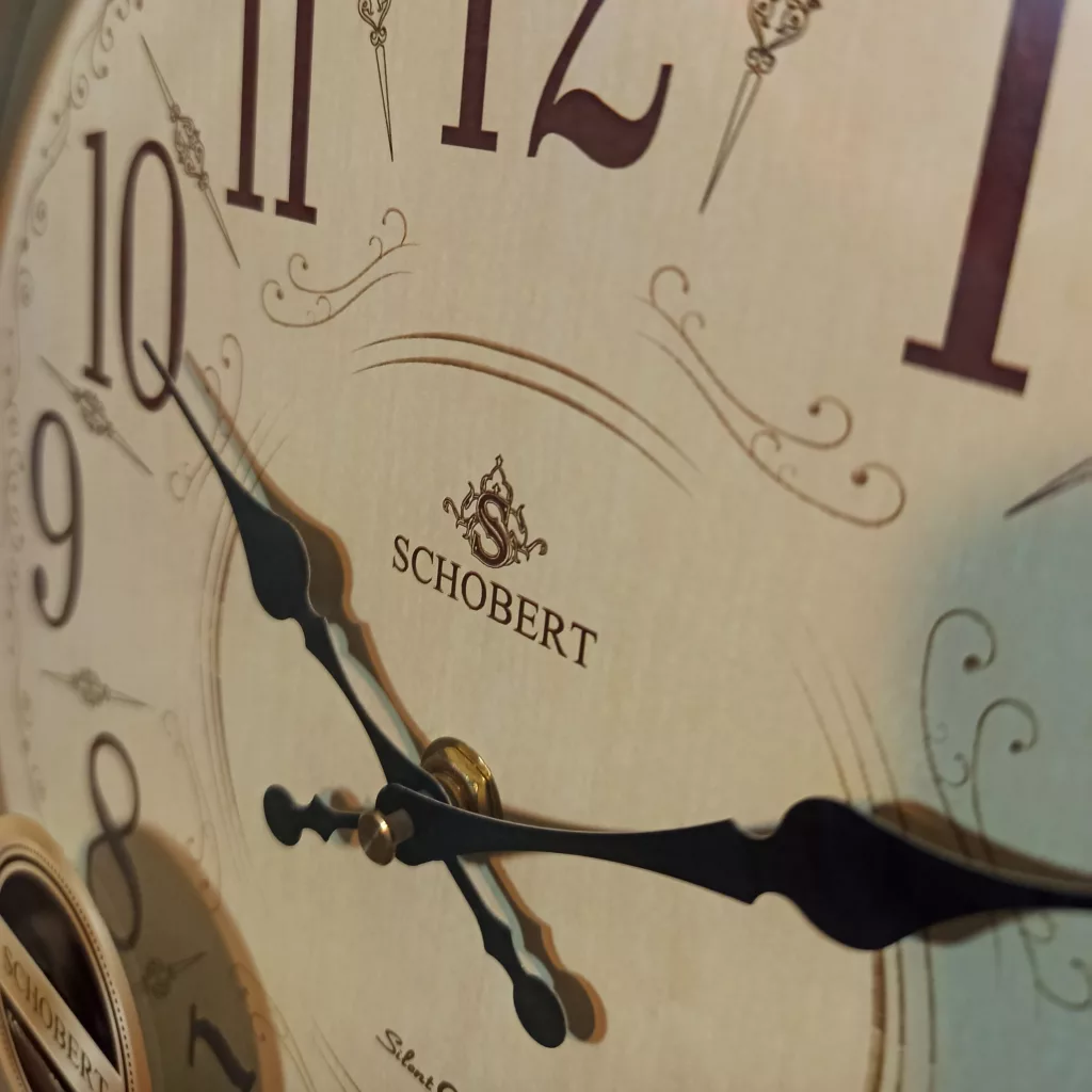 ساعت دیواری شوبرت مدل 5186