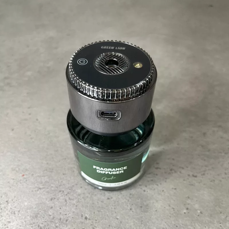 تصفیه‌کننده هوا خودرو گرین لاین مدل ALPS با رایحه New Car حجم 130 میلی‌لیتر