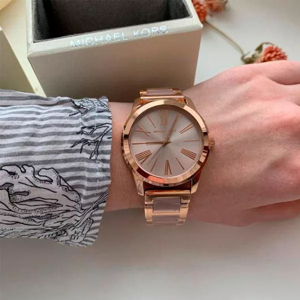 ساعت مچی عقربه ای زنانه مایکل کورس مدل AWMK3595