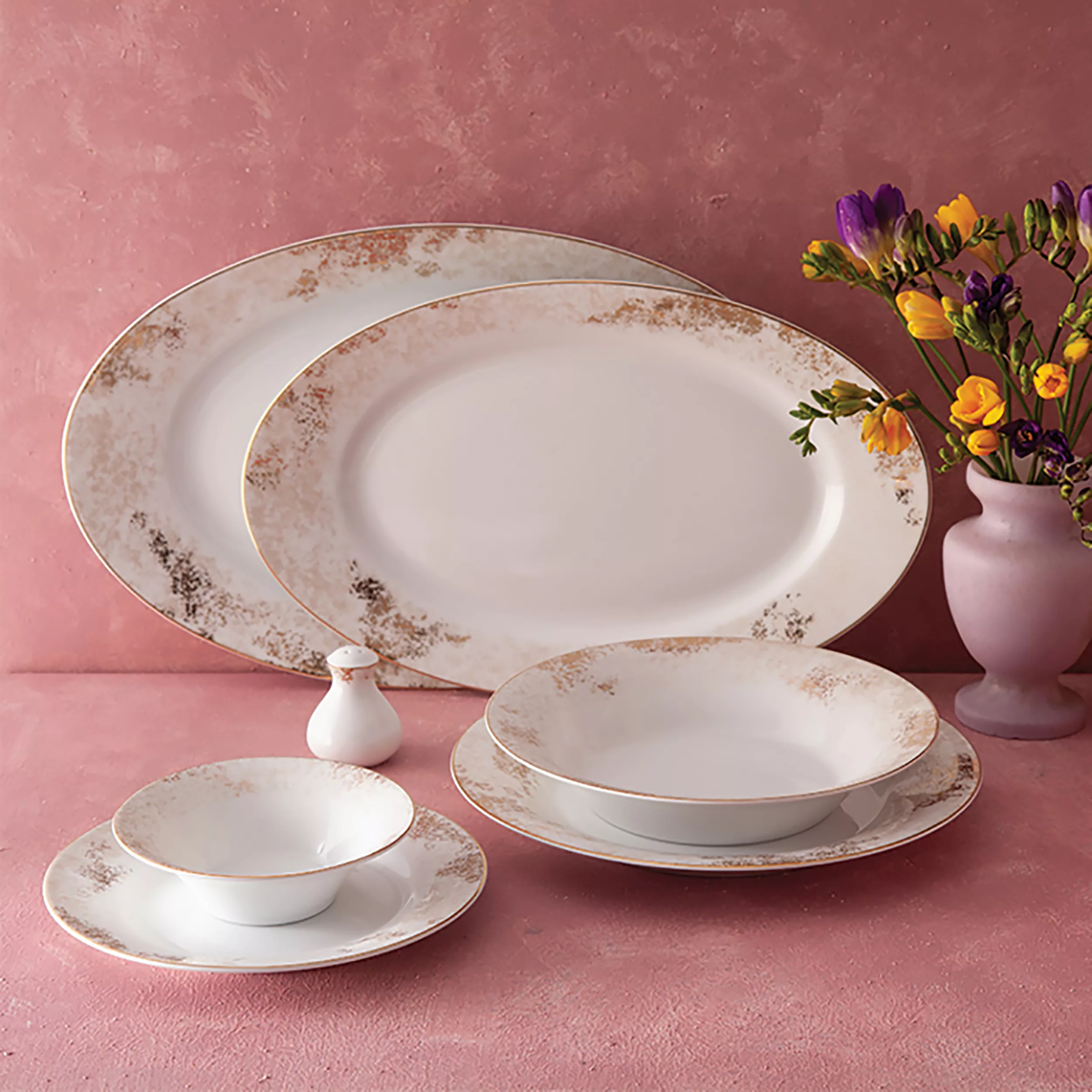 سرویس غذاخوری 35 پارچه چینی زرین ایران سری شهرزاد مدل کلودیا درجه یک