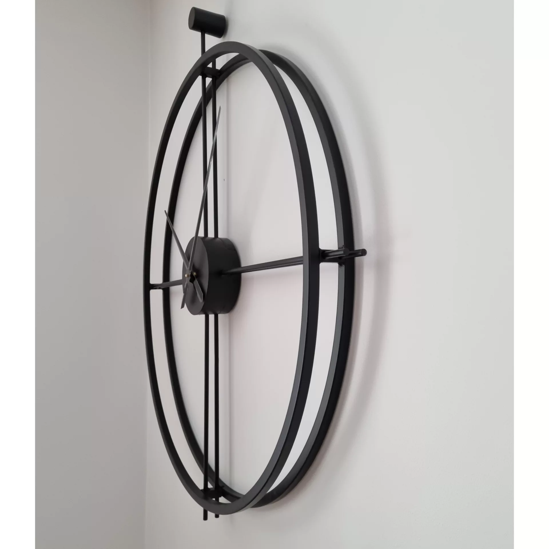 ساعت دیواری مدل فلزی کد D480