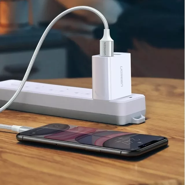 کابل شارژ  USB به لایتنینگ یوگرین مدل US199 طول 2 متر