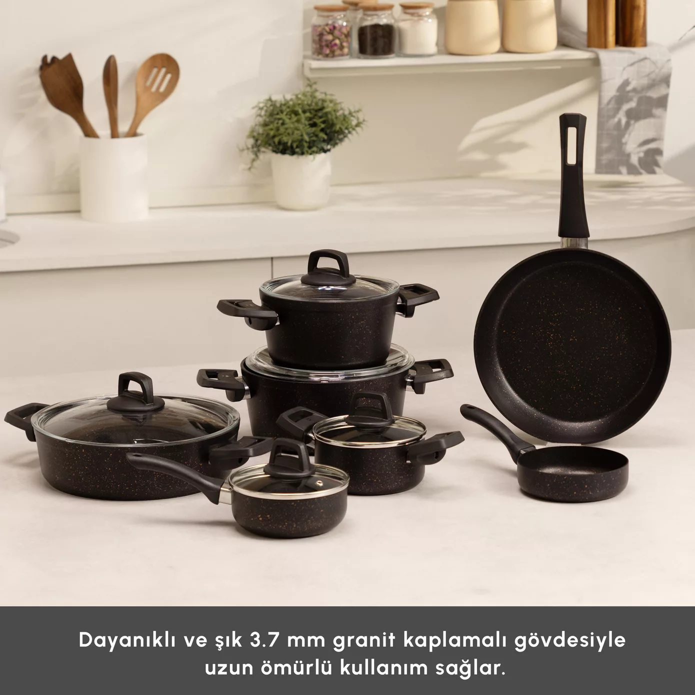 سرویس قابلمه و تابه بیوگرانیتی 12 پارچه کاراجا مدل Biogold