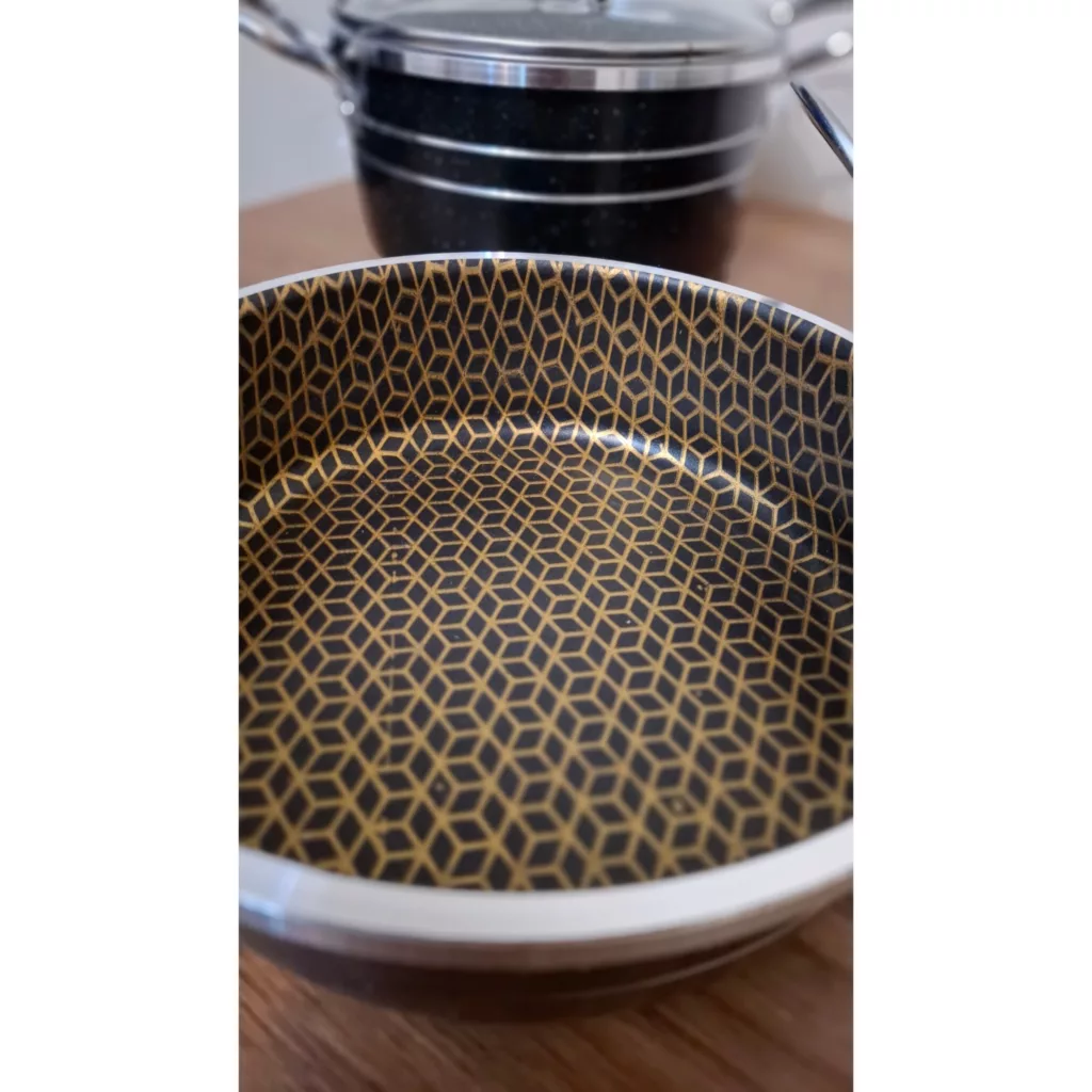 سرویس قابلمه و تابه گرانیتی 7 پارچه آوا فرجام مدل آریو