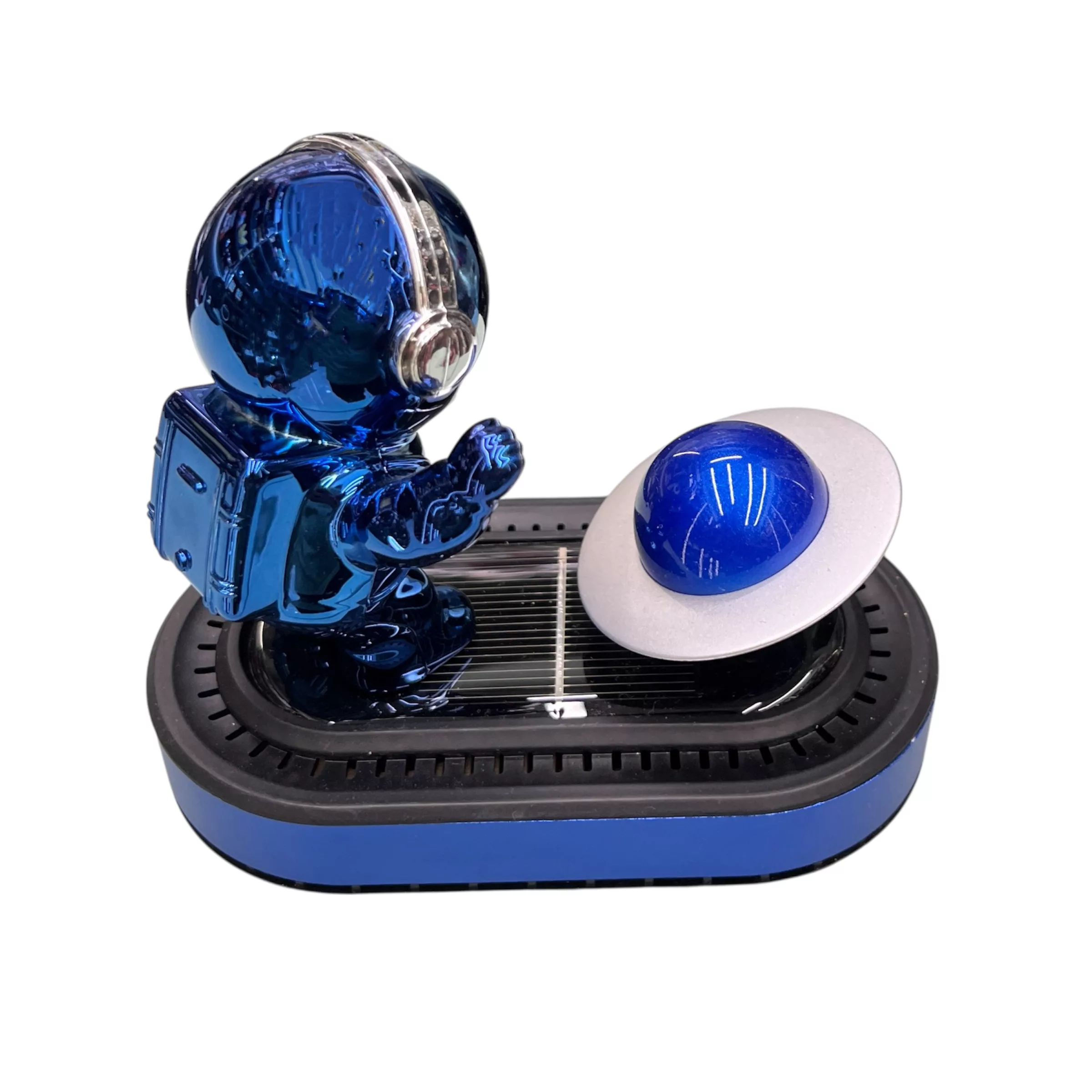 خوشبو کننده خودرو مدل سولار خورشیدی چرخشی طرح فضا نورد کد BLE