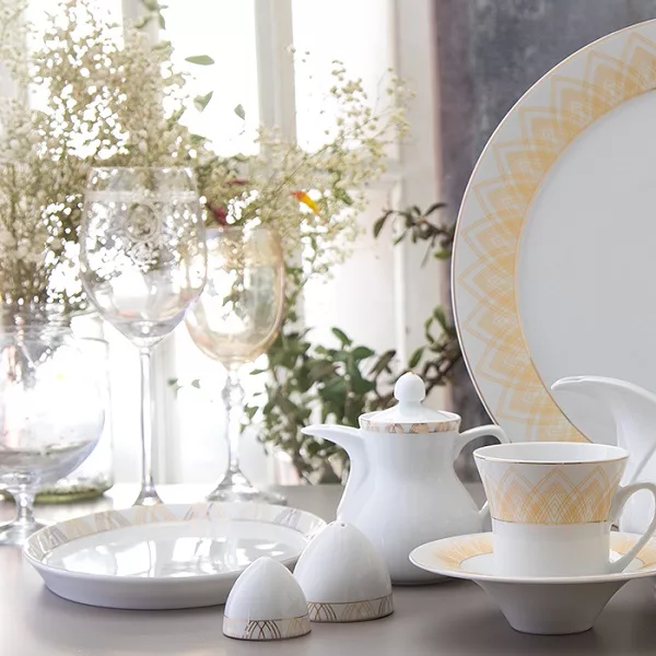 سرویس غذاخوری 81 پارچه 12 نفره چینی زرین ایران مدل شهرزاد میراندا درجه یک