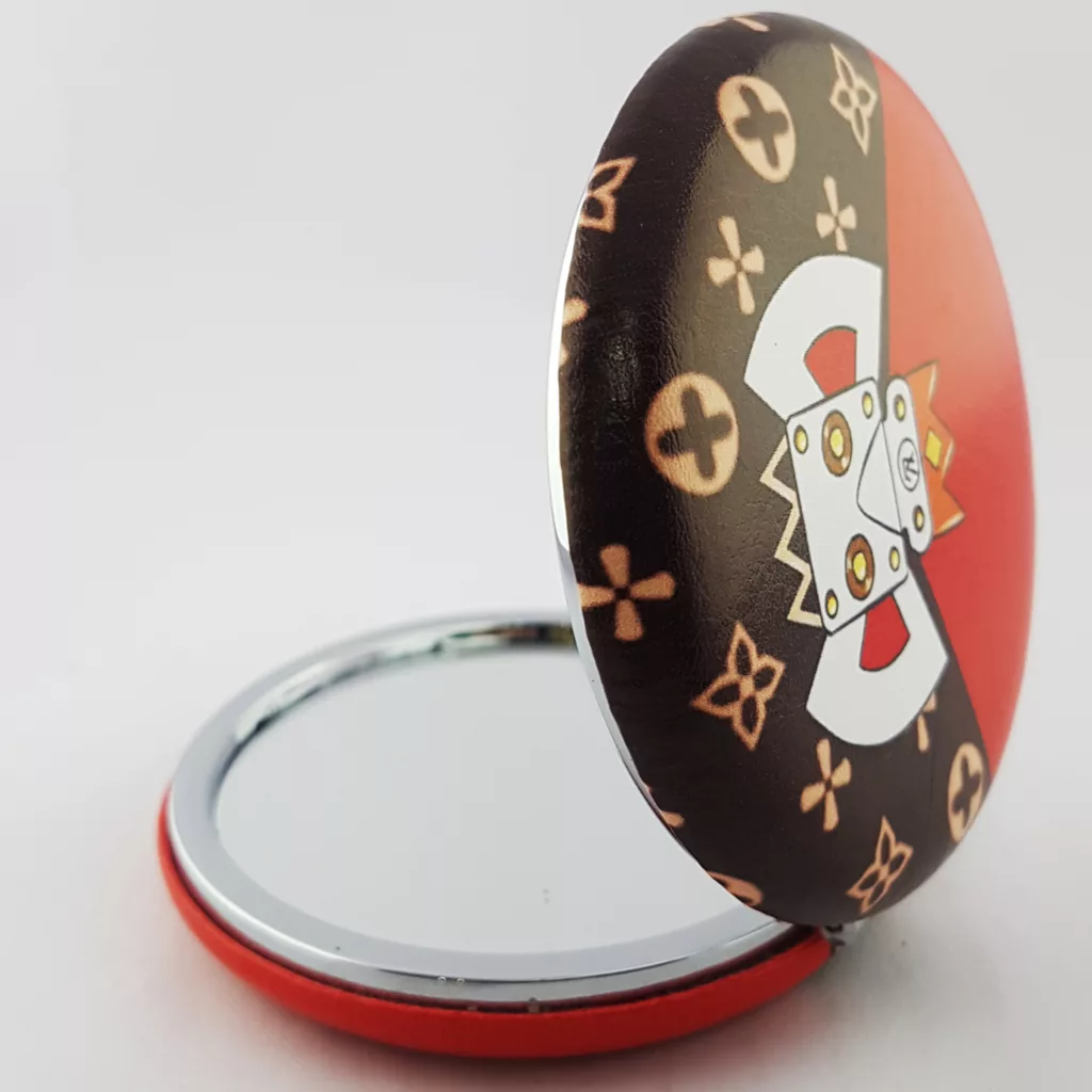 آینه جیبی مدل کیف دستی کد LVihaf2022R