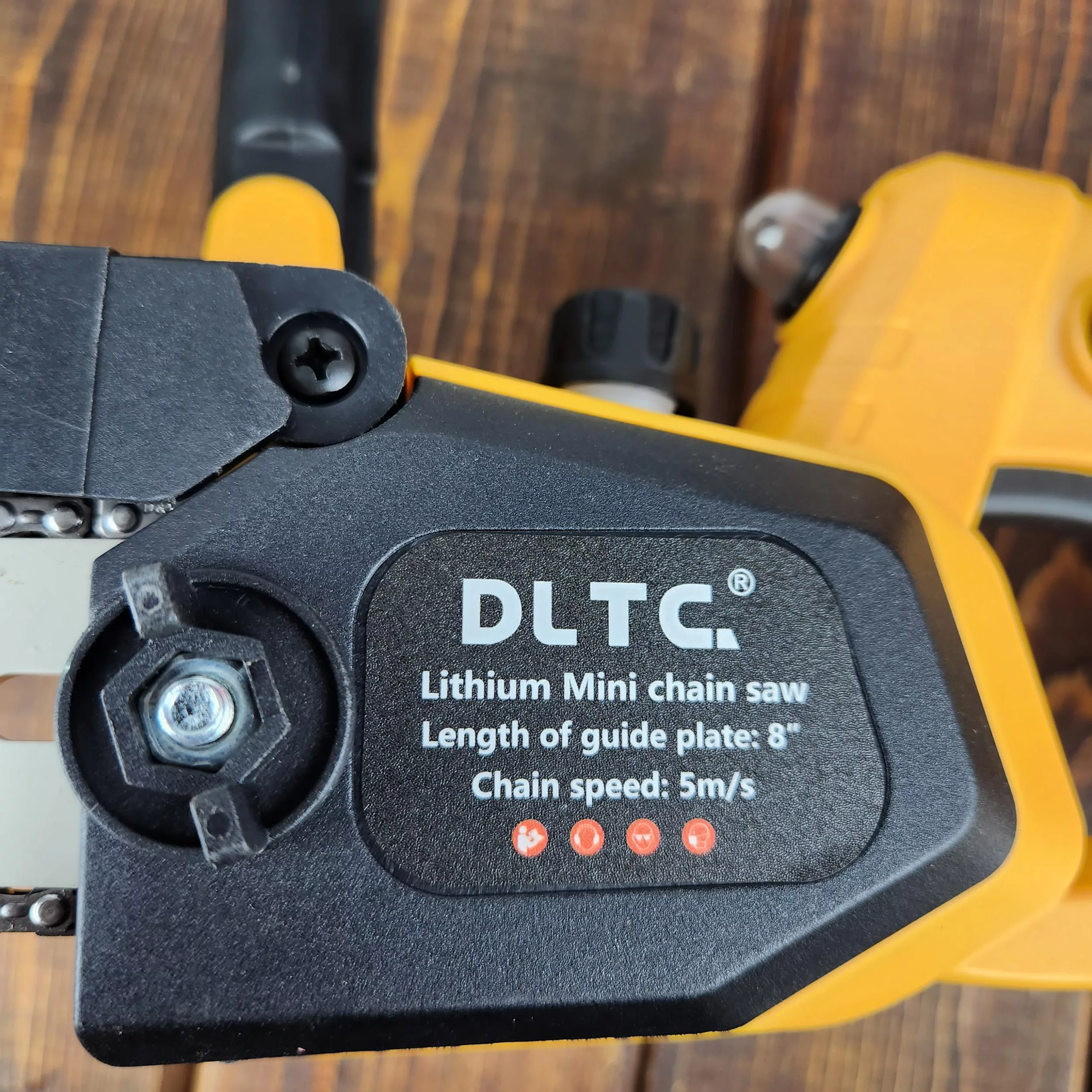 اره زنجیری شارژی صنعتی دی ال تی سی کد 20CM روغن کاری اتوماتیک