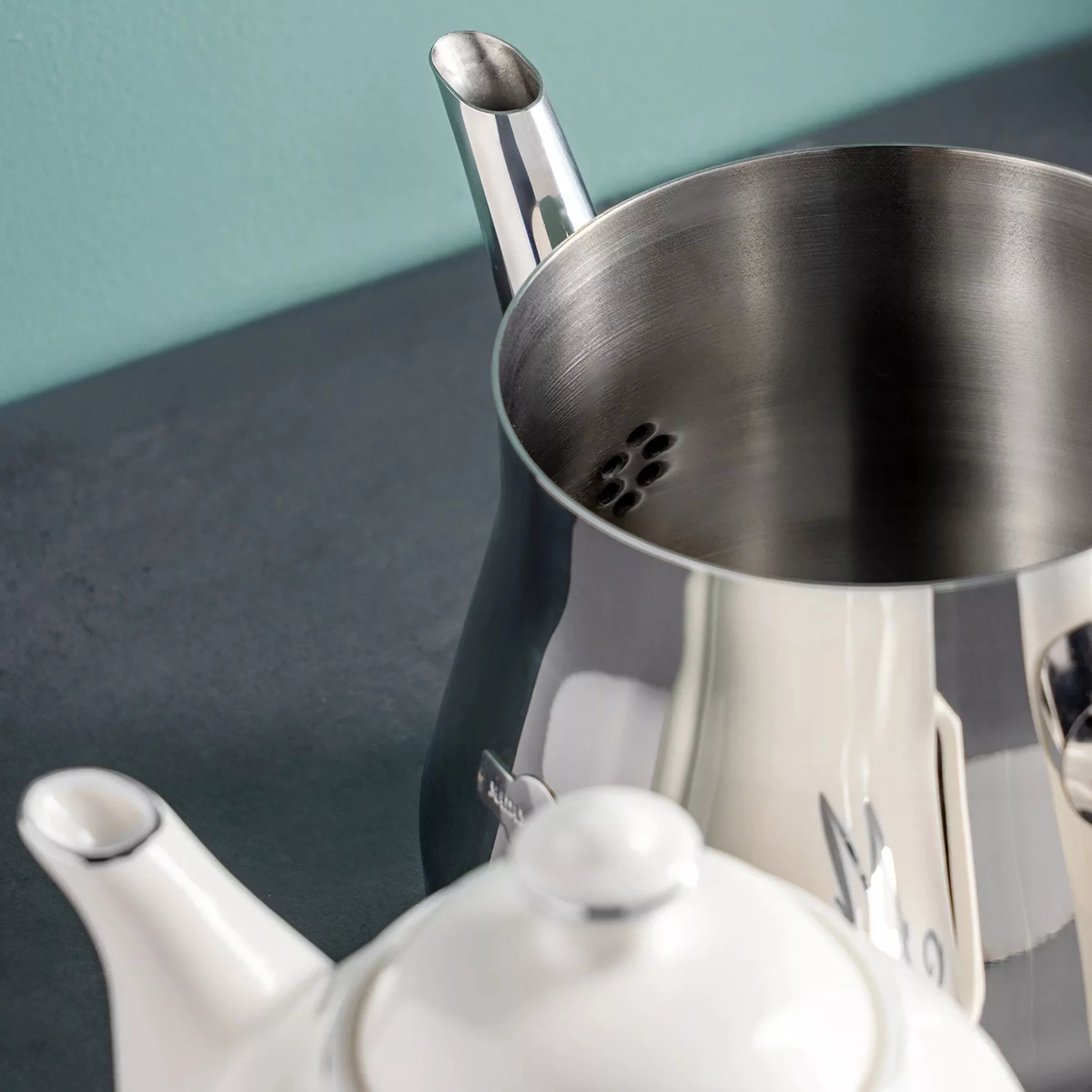 ست کتری و قوری مادام کوکو مدل Matera گنجایش کتری ۲.۵ لیتر گنجایش قوری ۱ لیتر