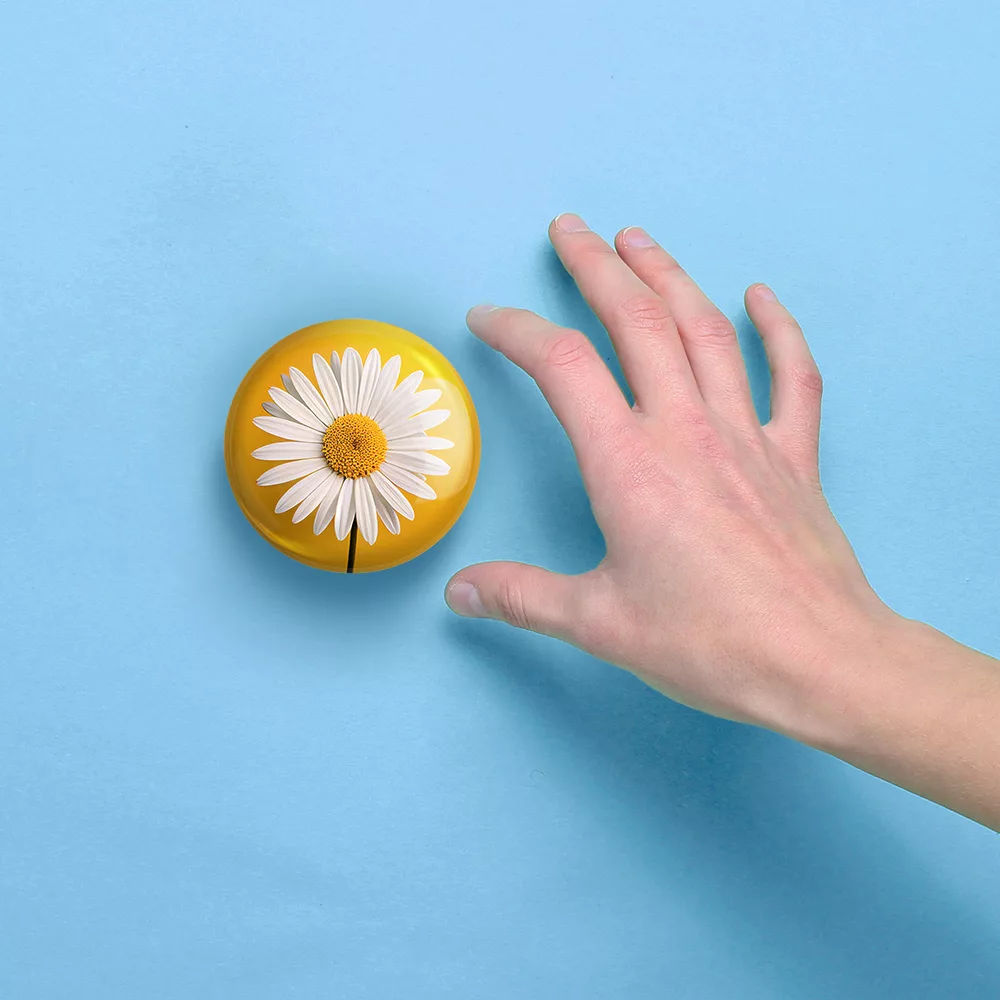 آینه جیبی خندالو مدل گل بابونه کد 29524