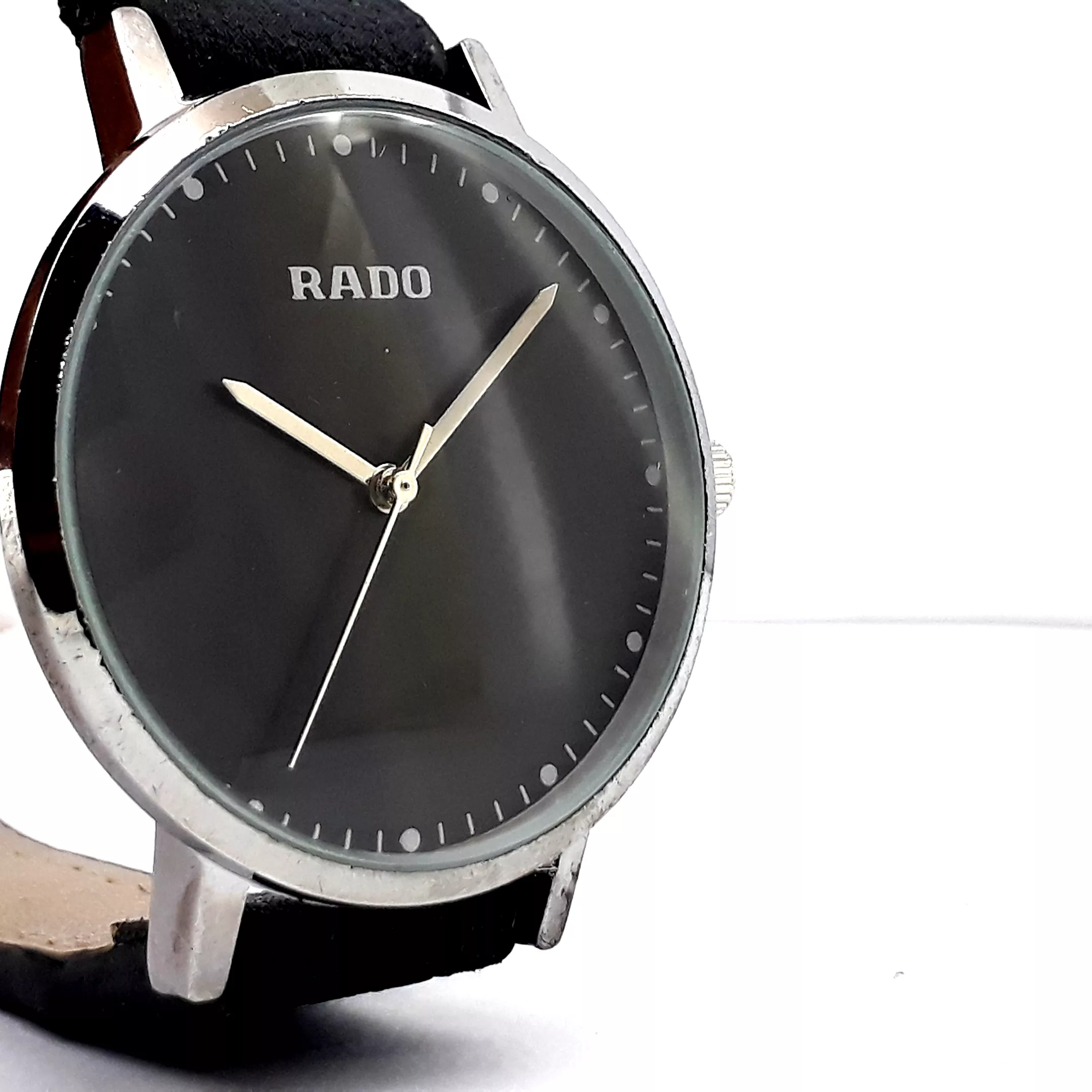 ساعت مچی عقربه ای مدل simple کد rd-b1