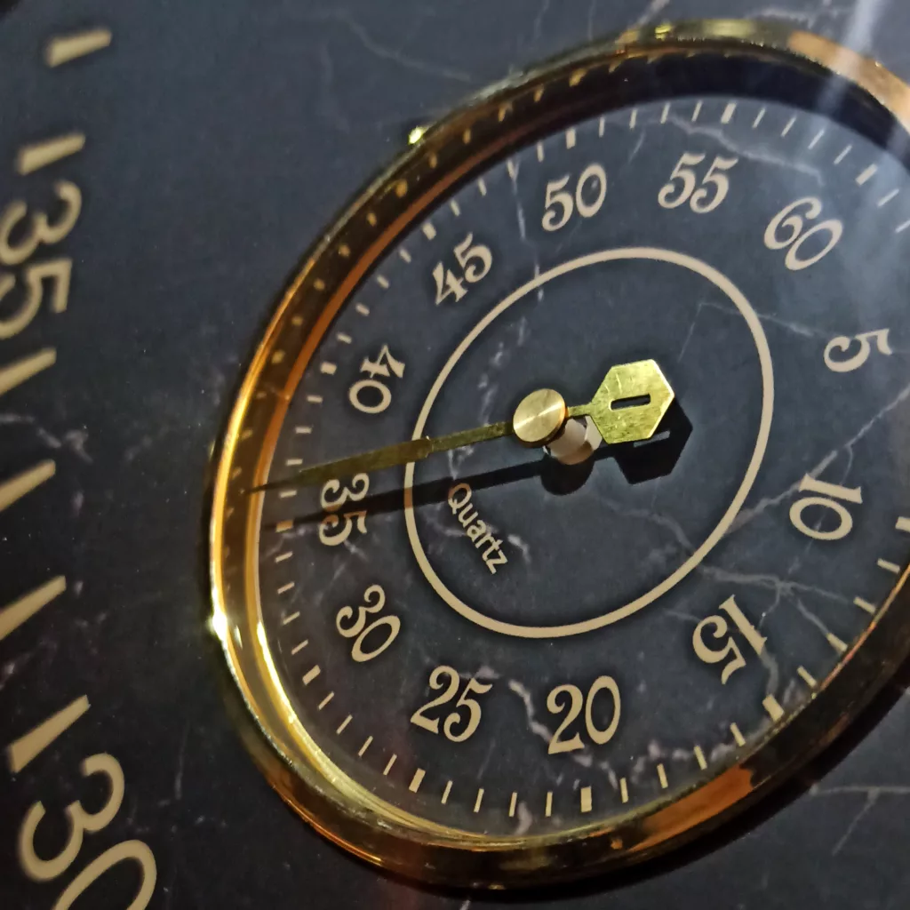 ساعت دیواری گارنت مدل 5473