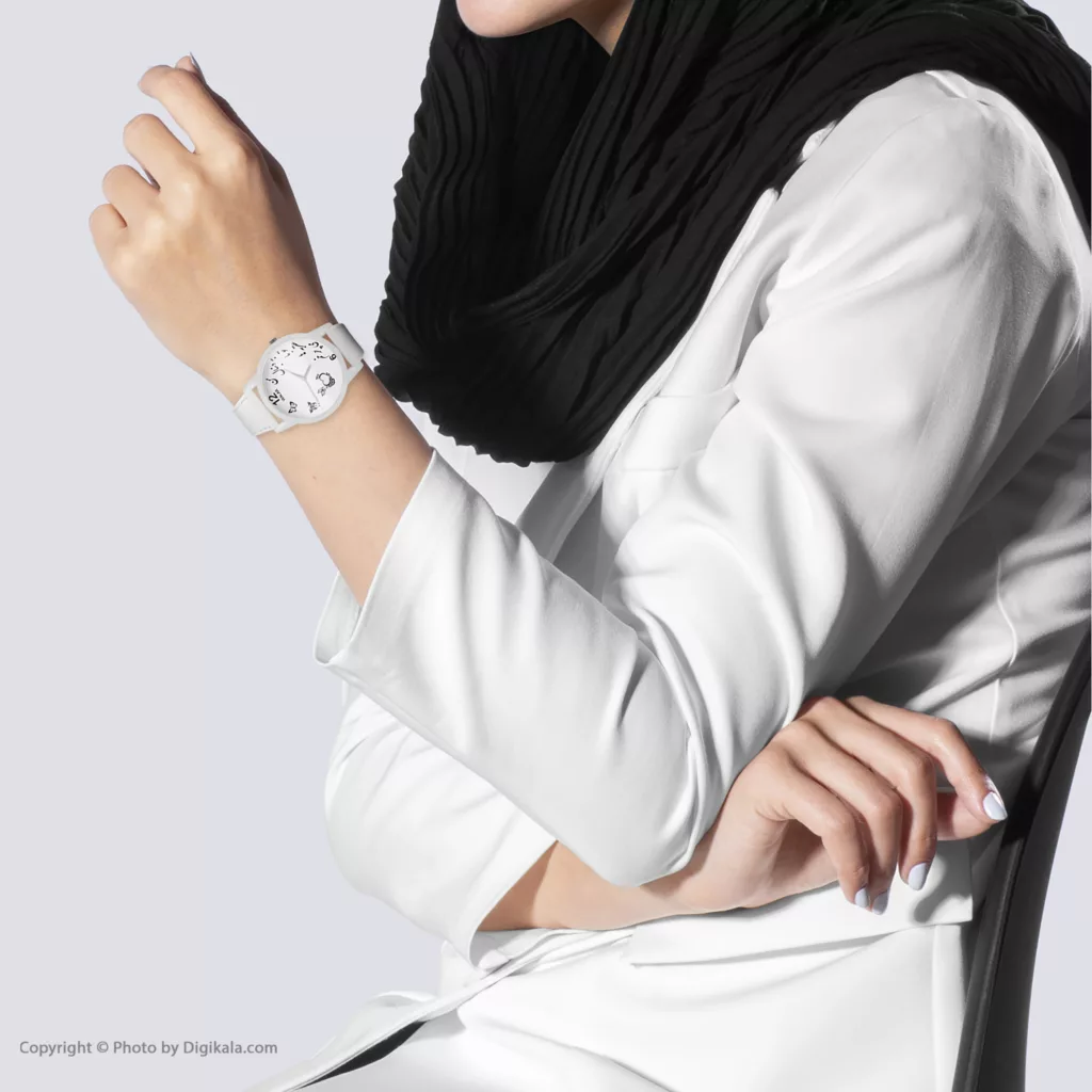 ساعت مچی عقربه ای زنانه والار طرح من به دنبال تو با عقربه ها می چرخم کد LF1642