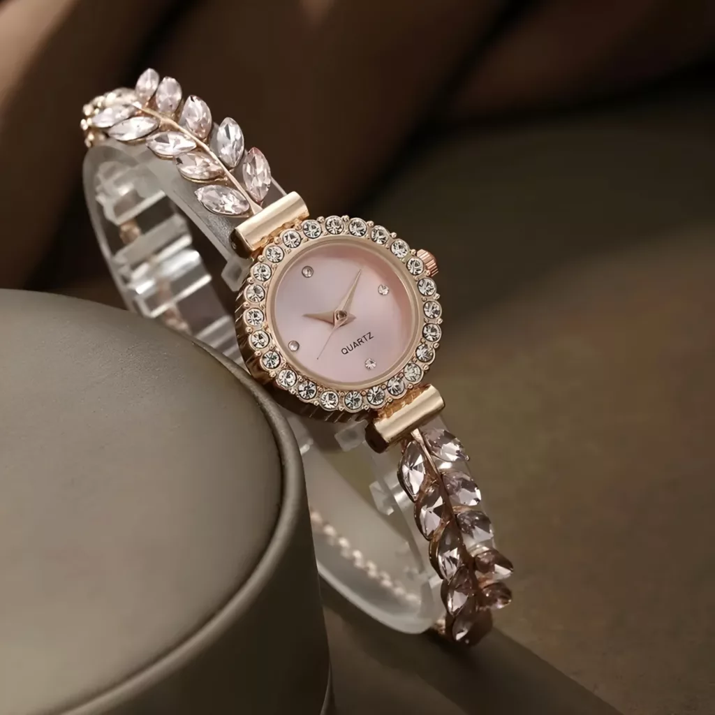 ساعت مچی عقربه ای زنانه مدل دور نگین بند نگین دار دستبندی قفل کرواتی