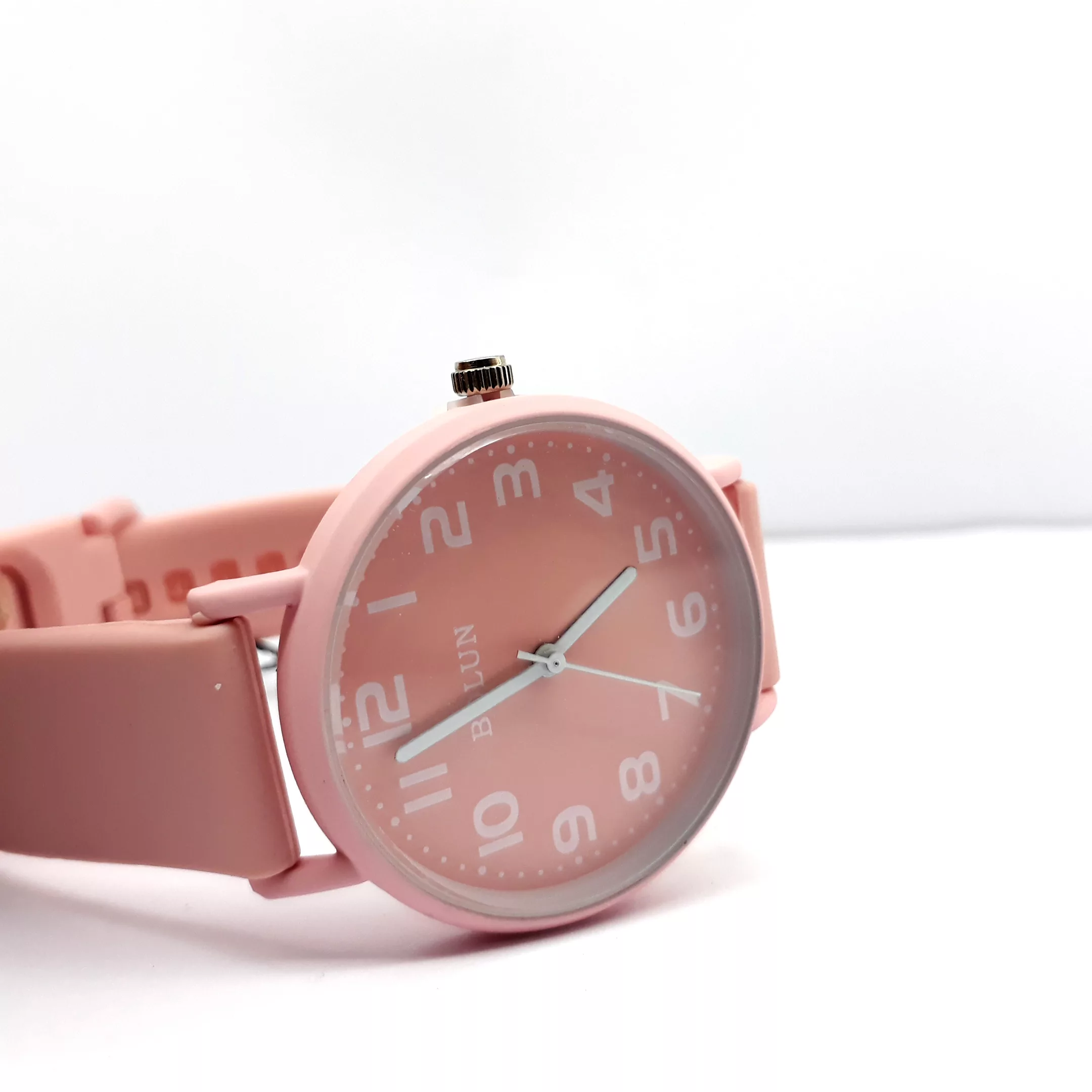 ساعت مچی عقربه ای بلون کد 55