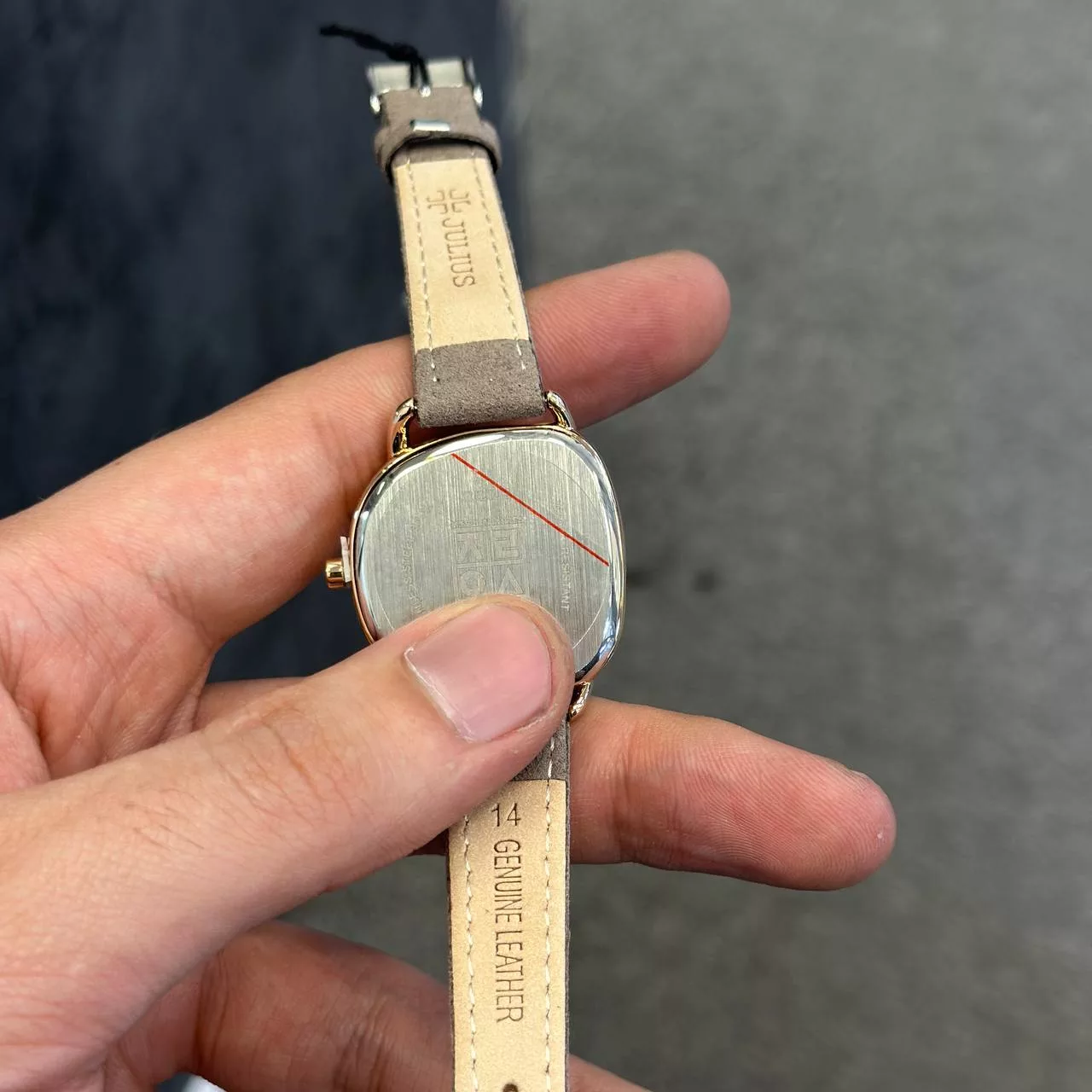 ساعت مچی عقربه‌ای کوارتز زنانه جولیوس مدل jl548789