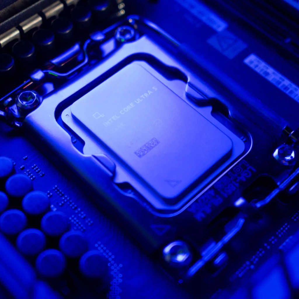 پردازنده مرکزی اینتل مدل Core Ultra 5 245KF - Tray
