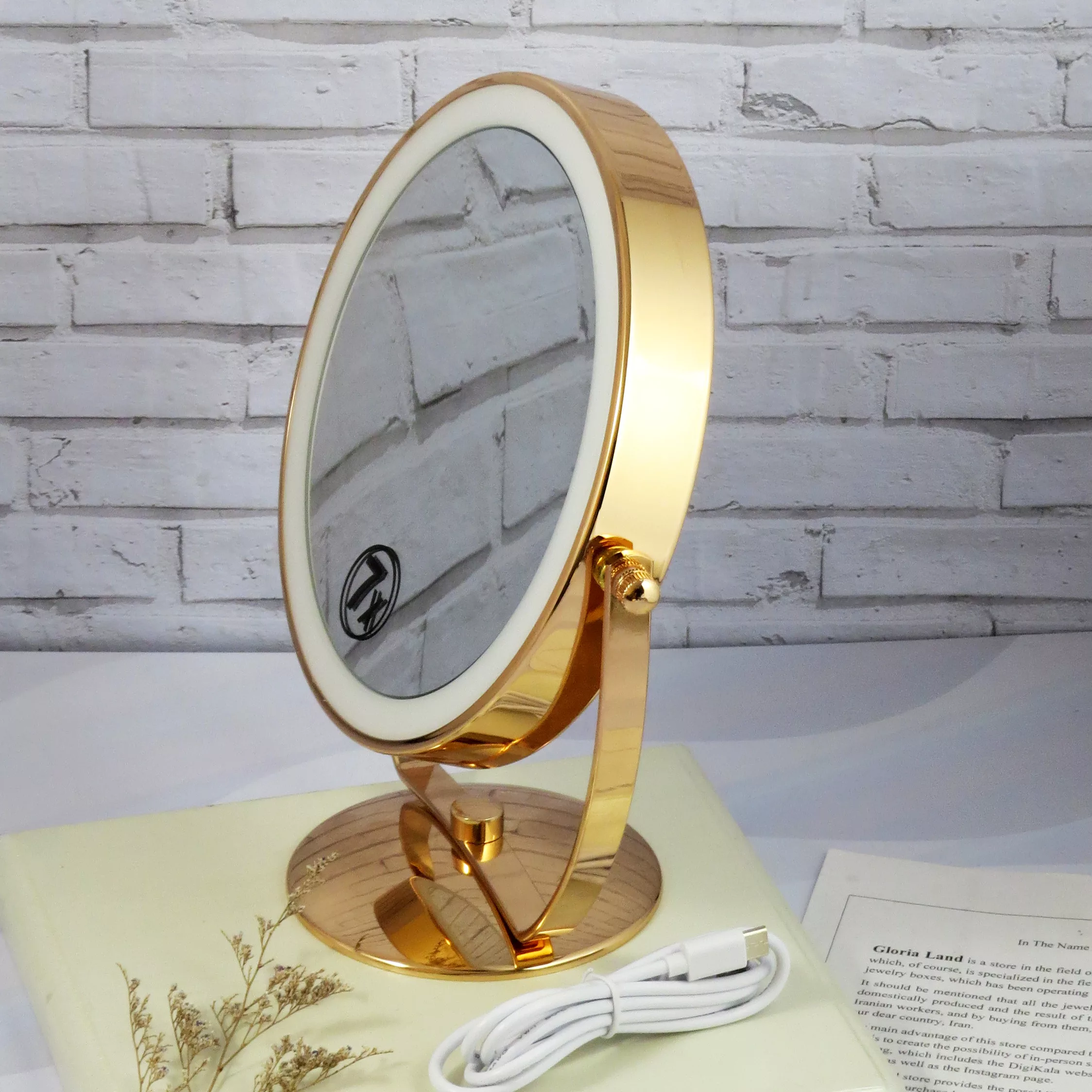 آینه آرایشی رینگ‌لایت‌دار مدل 7 برابر کد G_Lnd_753