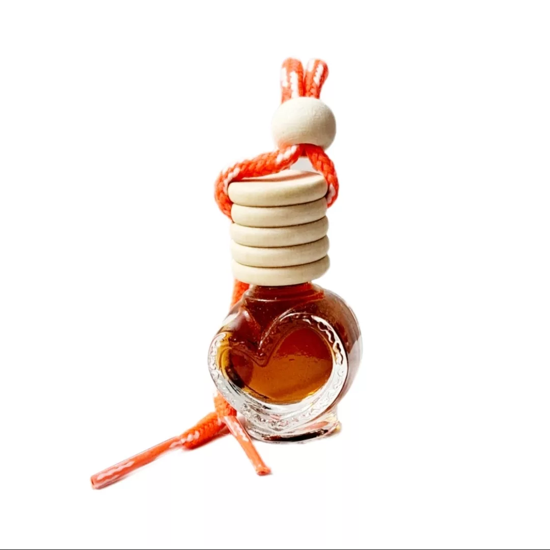 خوشبو کننده خودرو مدل آویز طرح قلب حجم 5 میلی لیتر