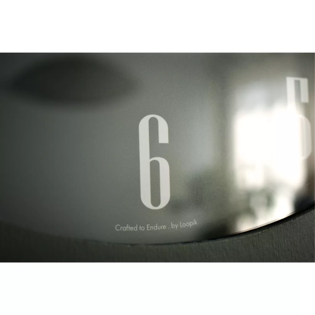 ساعت دیواری کوارتز مدل زمین کد GR4017001