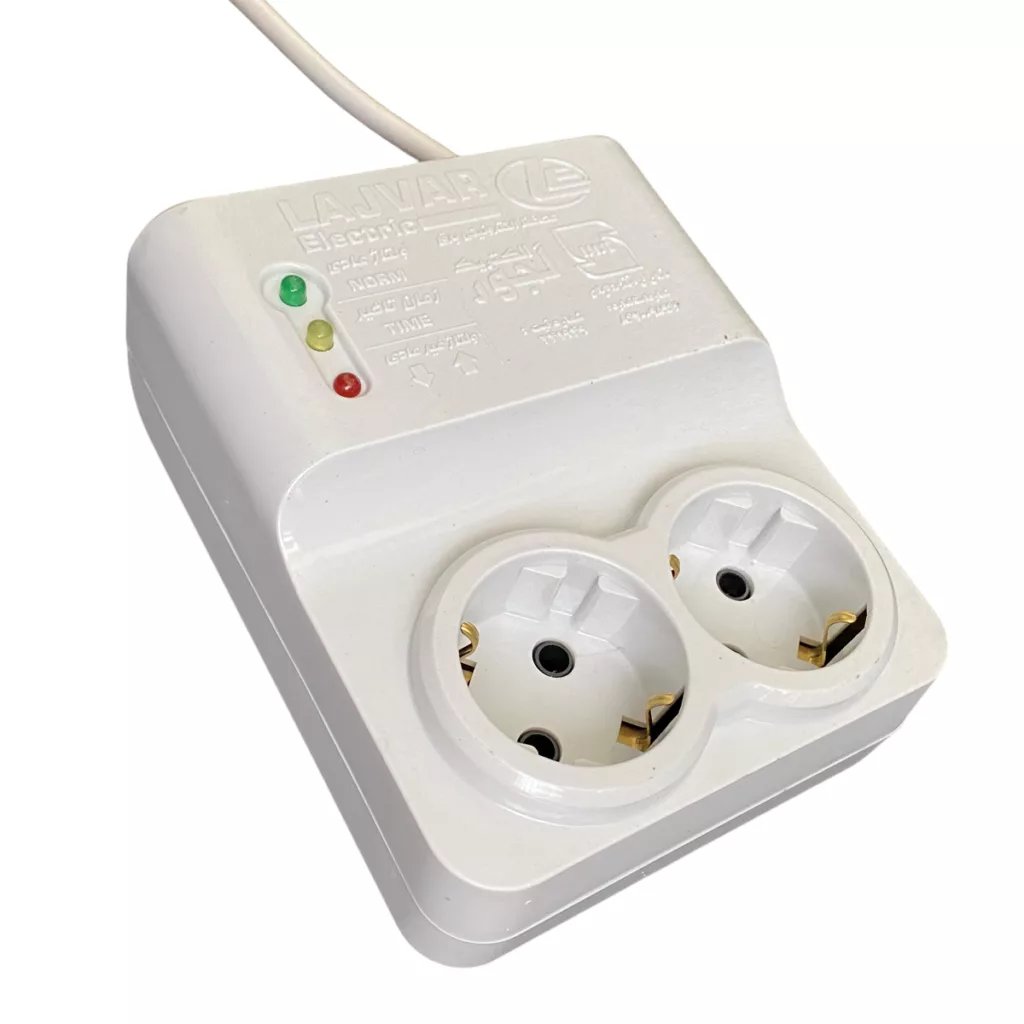 محافظ ولتاژ لجور الکتریک مدل L109 - 3500W - 16A - 1.8Meter