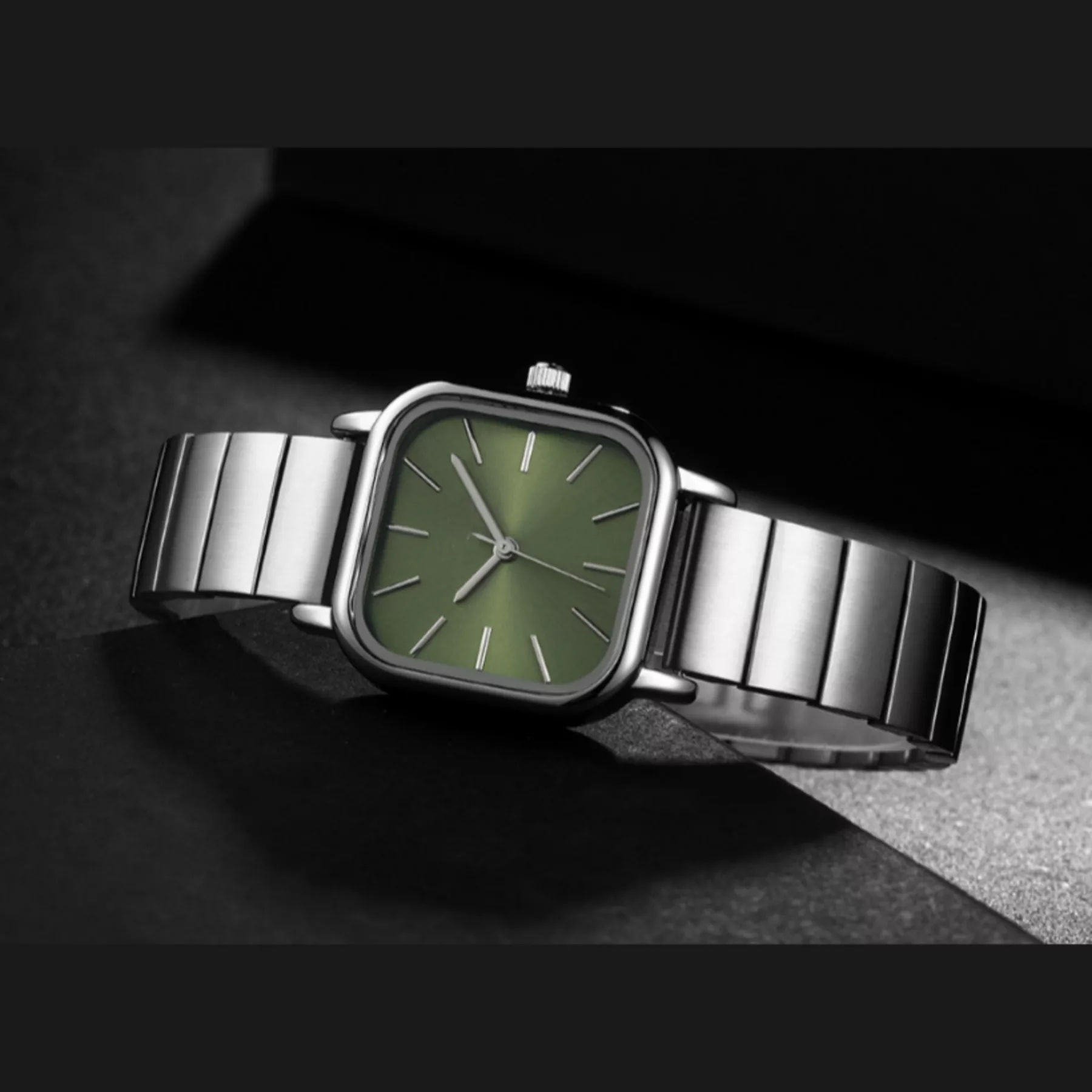 ساعت مچی عقربه ای زنانه مدل کلاسیک مینیمال بند استیل کد 2