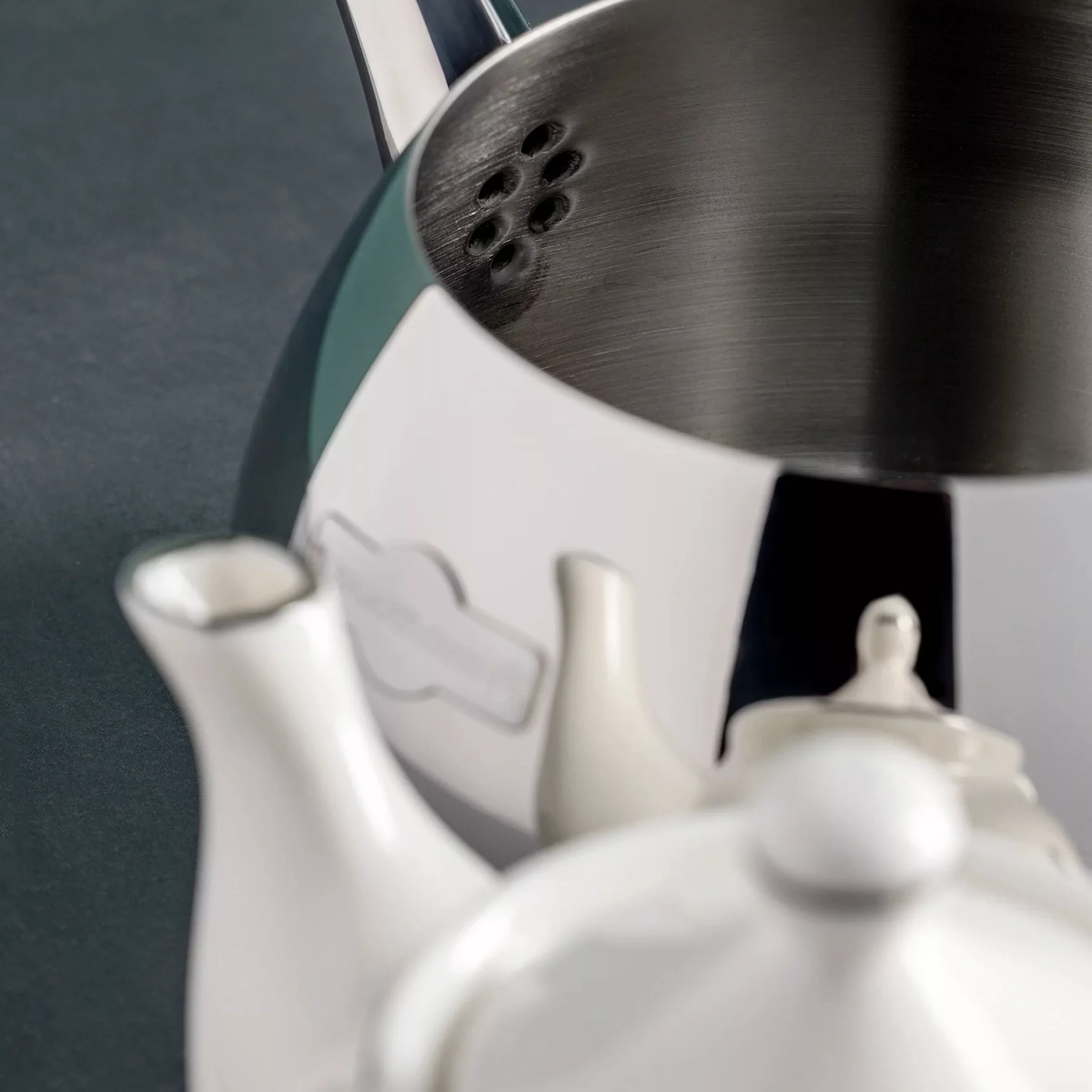 ست کتری و قوری مادام کوکو مدل Matera گنجایش کتری 1 لیتر گنجایش قوری 0.45 لیتر