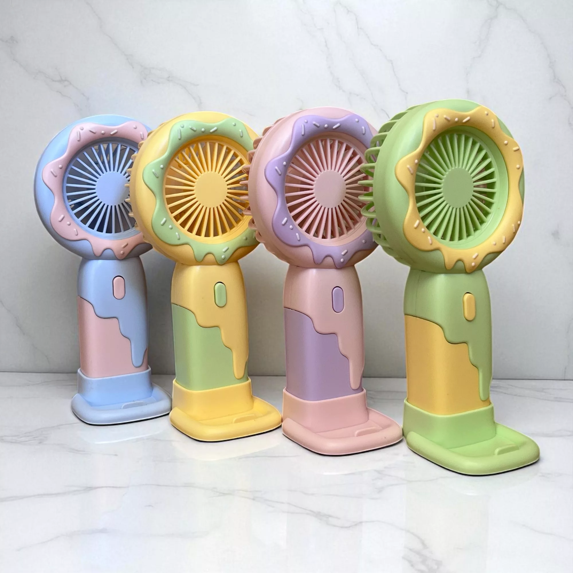 پنکه دستی مدل دونات شارژی کد 677