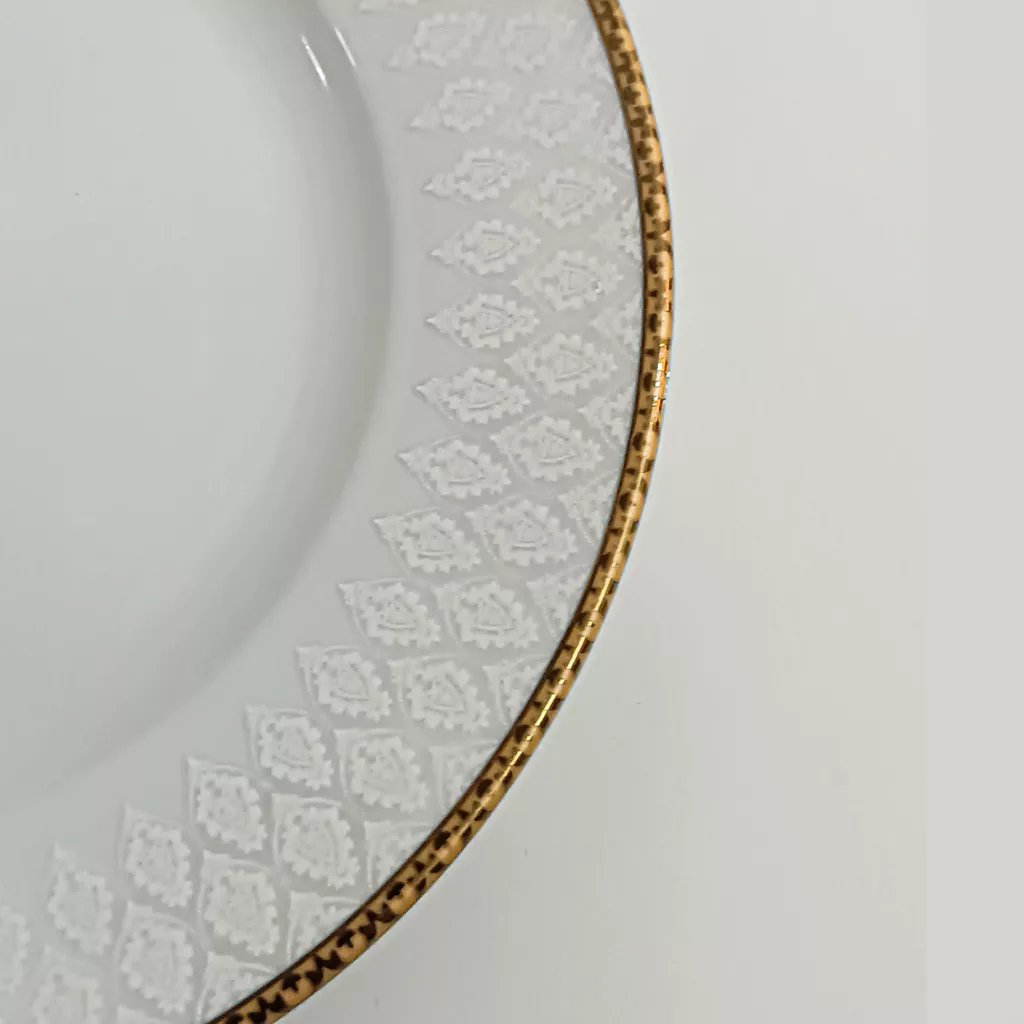 سرویس غذاخوری 18 پارچه 6 نفر شرکت صنایع چینی تقدیس مدل گرد طرح پرنسس کد 04